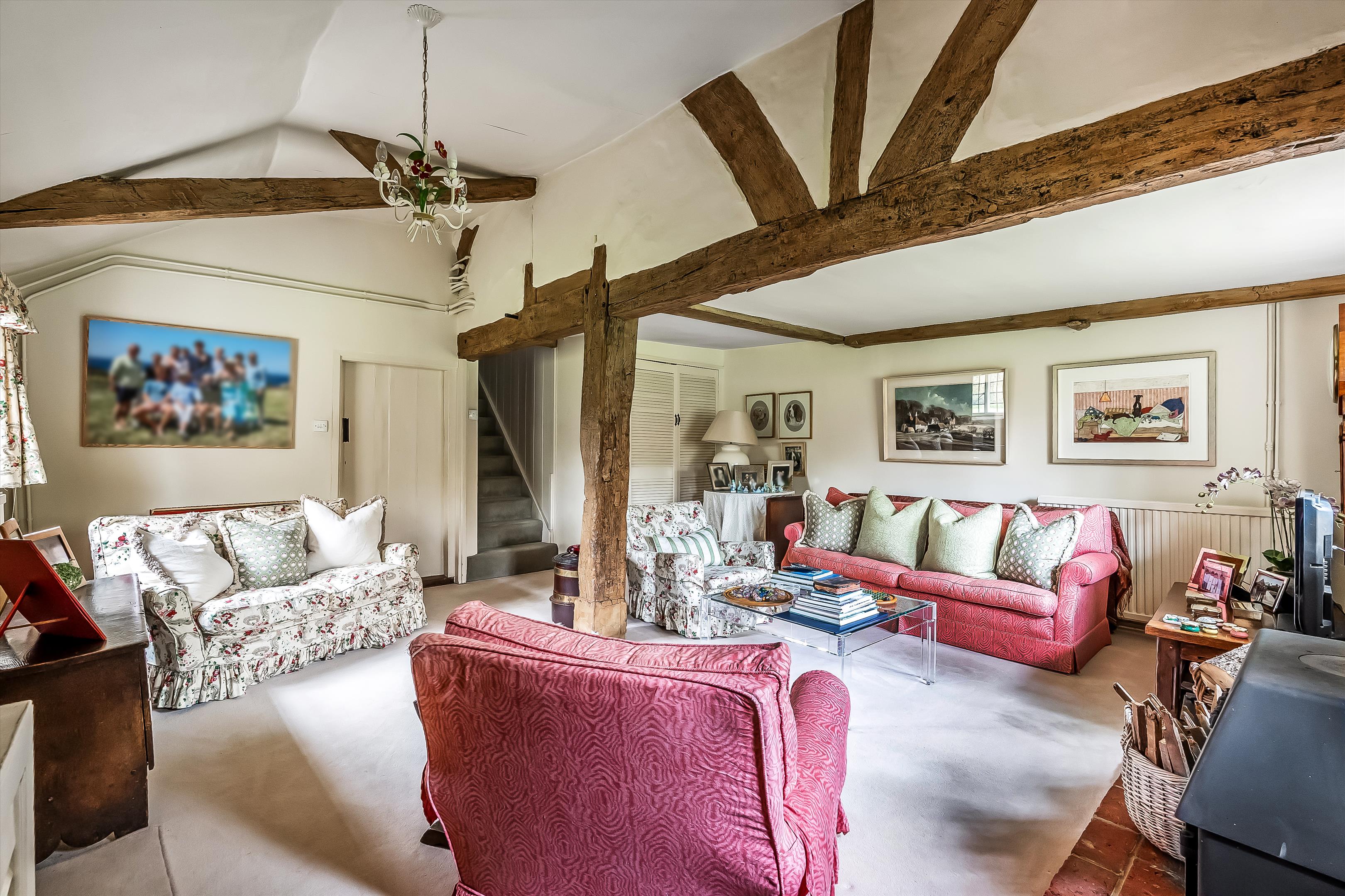Utworth Manor, Nr Cranleigh, Surrey, GU6 8JU