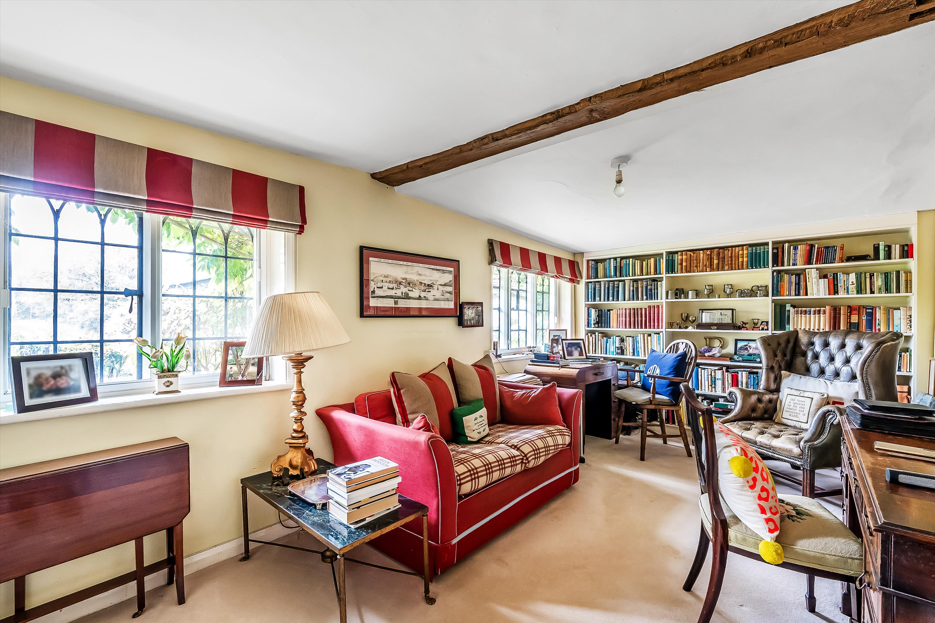 Utworth Manor, Nr Cranleigh, Surrey, GU6 8JU