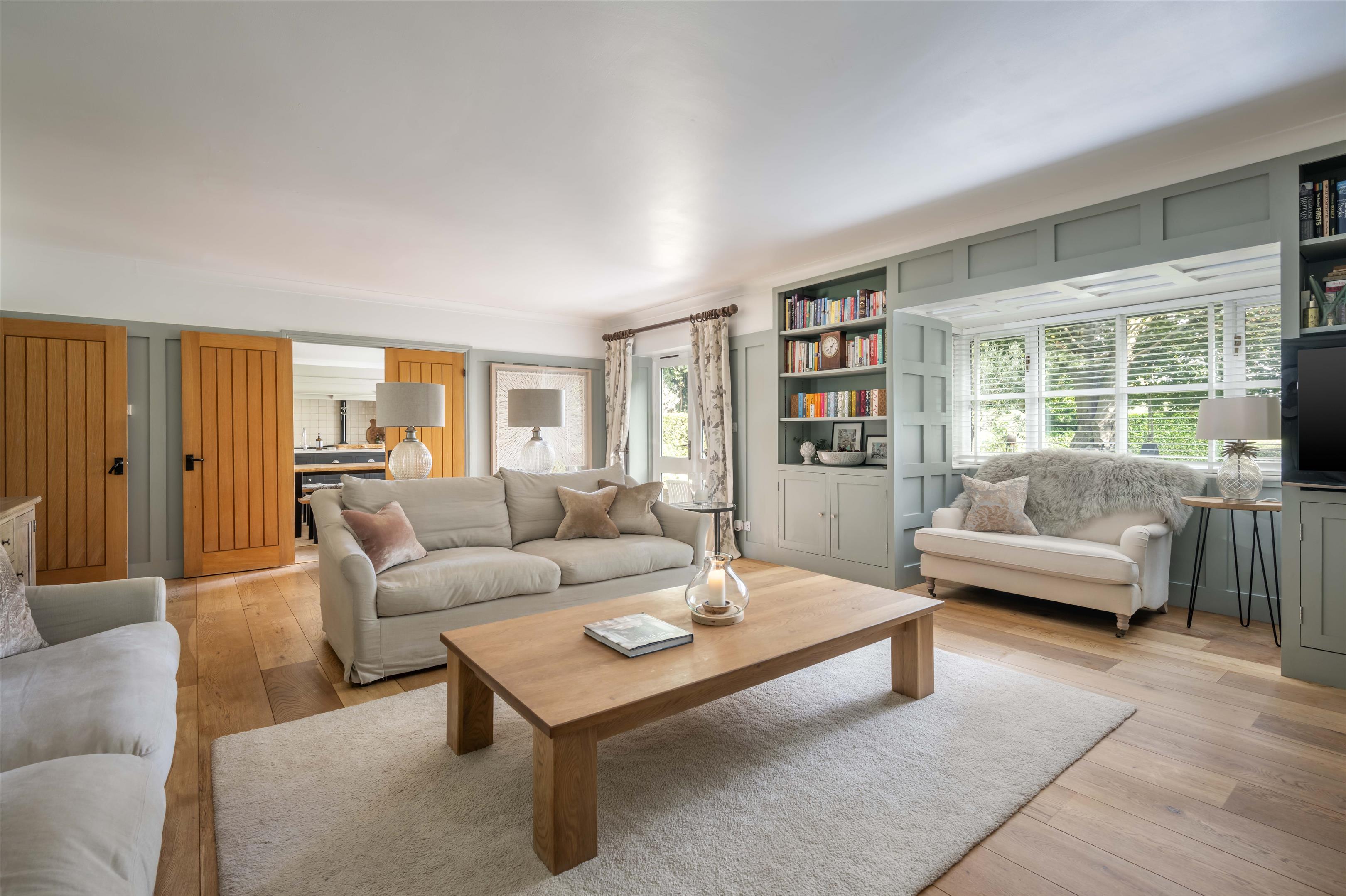 Highfield Lane, Thursley, Godalming, Surrey, GU8