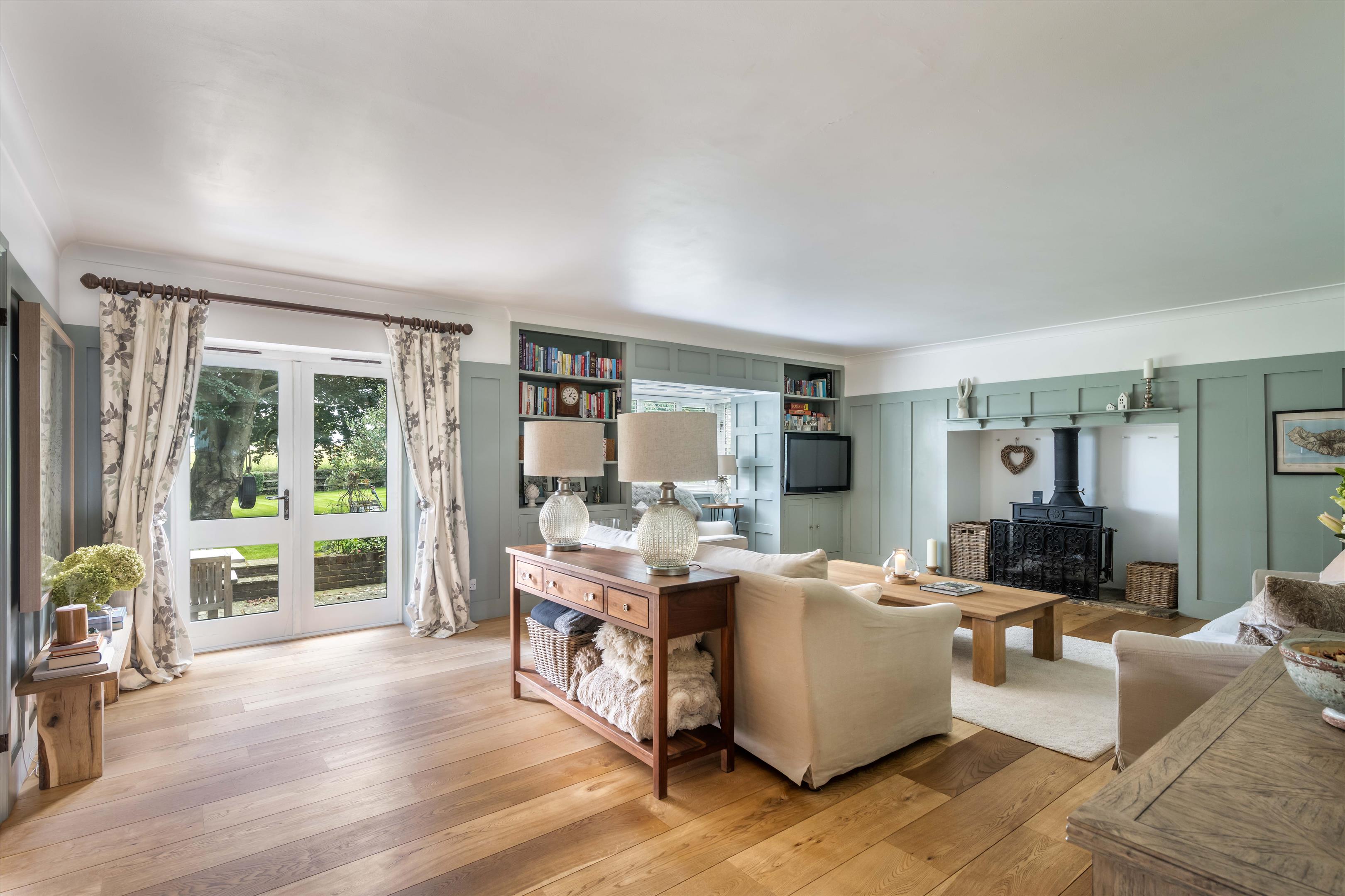Highfield Lane, Thursley, Godalming, Surrey, GU8