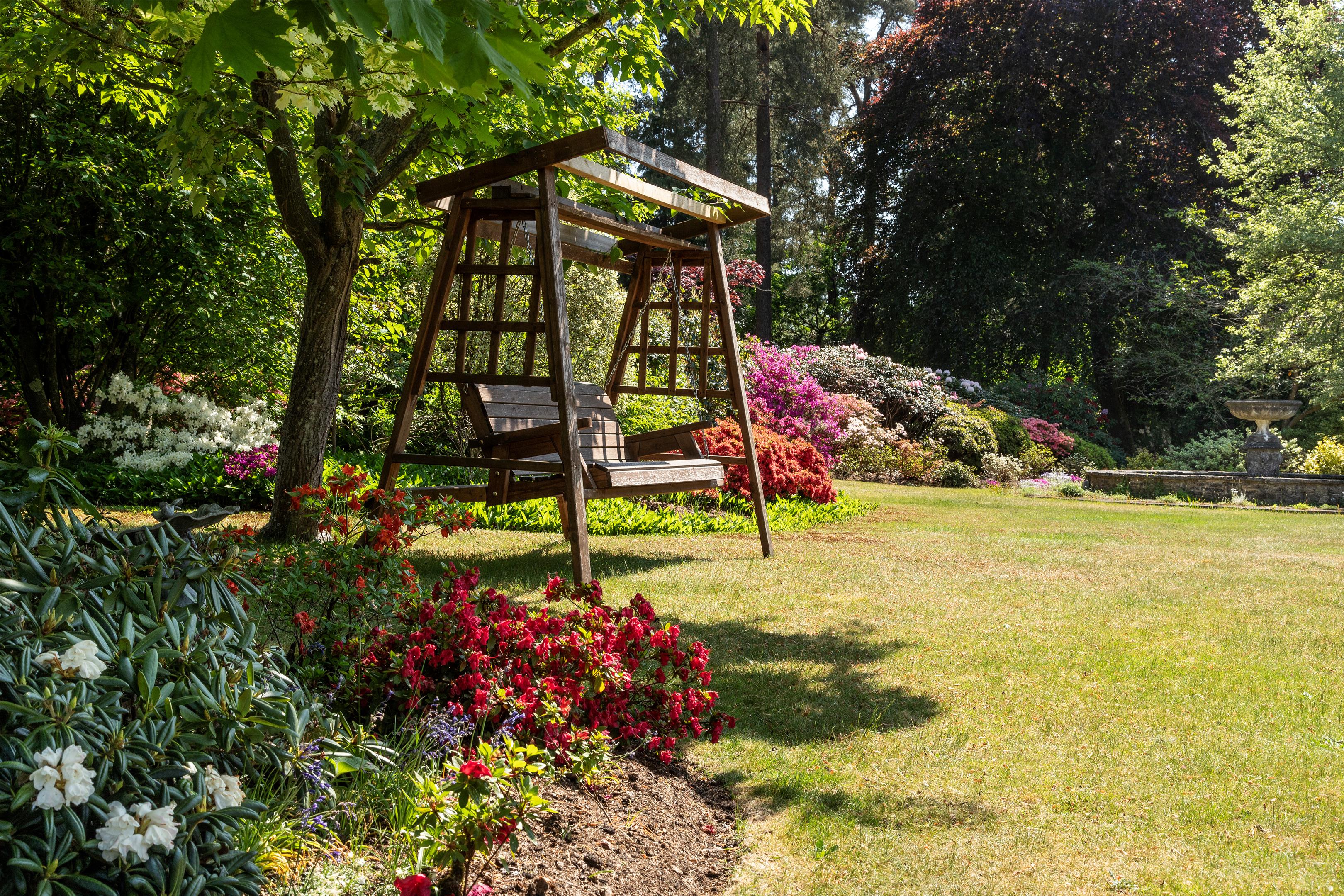 Whitmead Lane, Tilford, Farnham, Surrey GU10