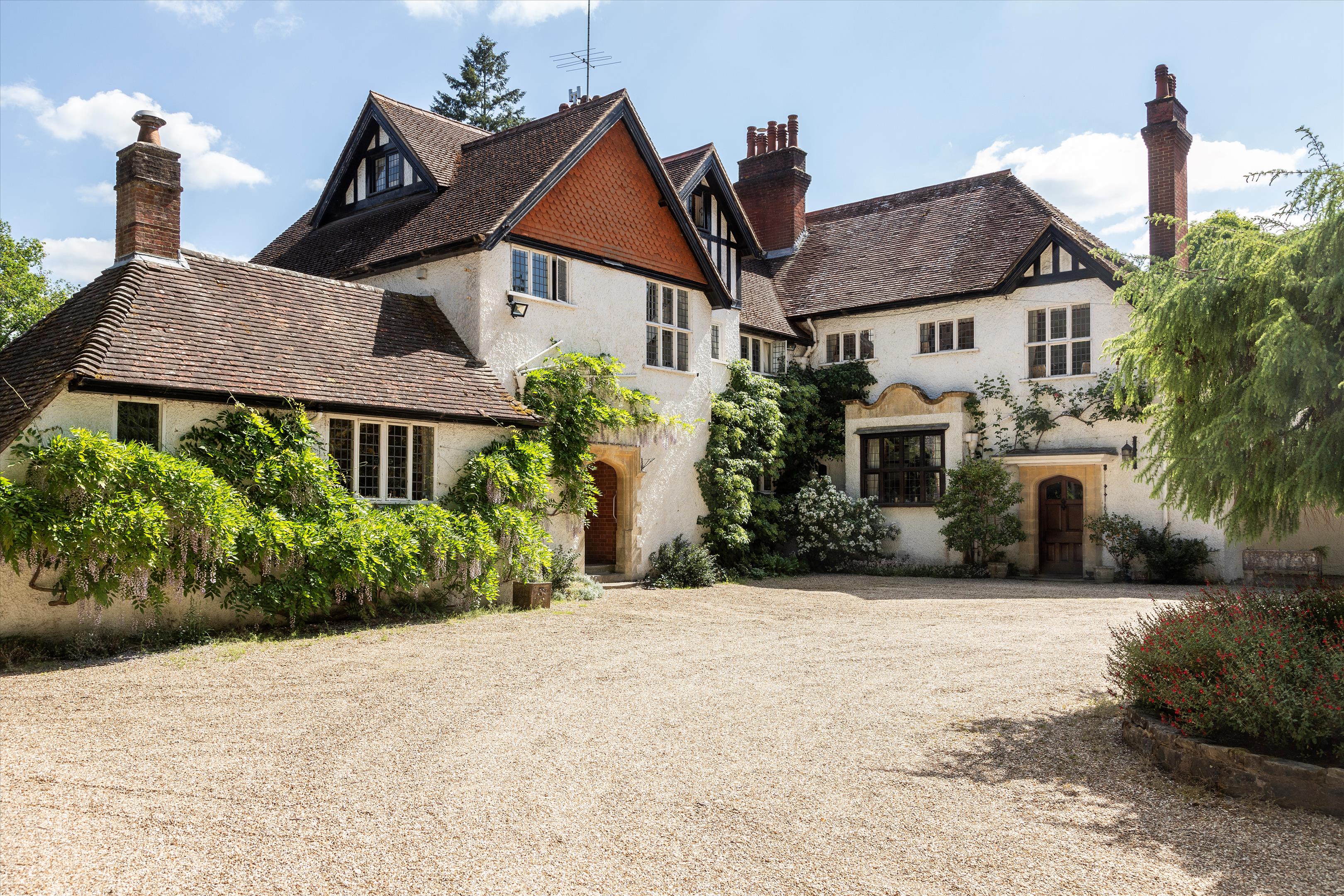 Whitmead Lane, Tilford, Farnham, Surrey GU10