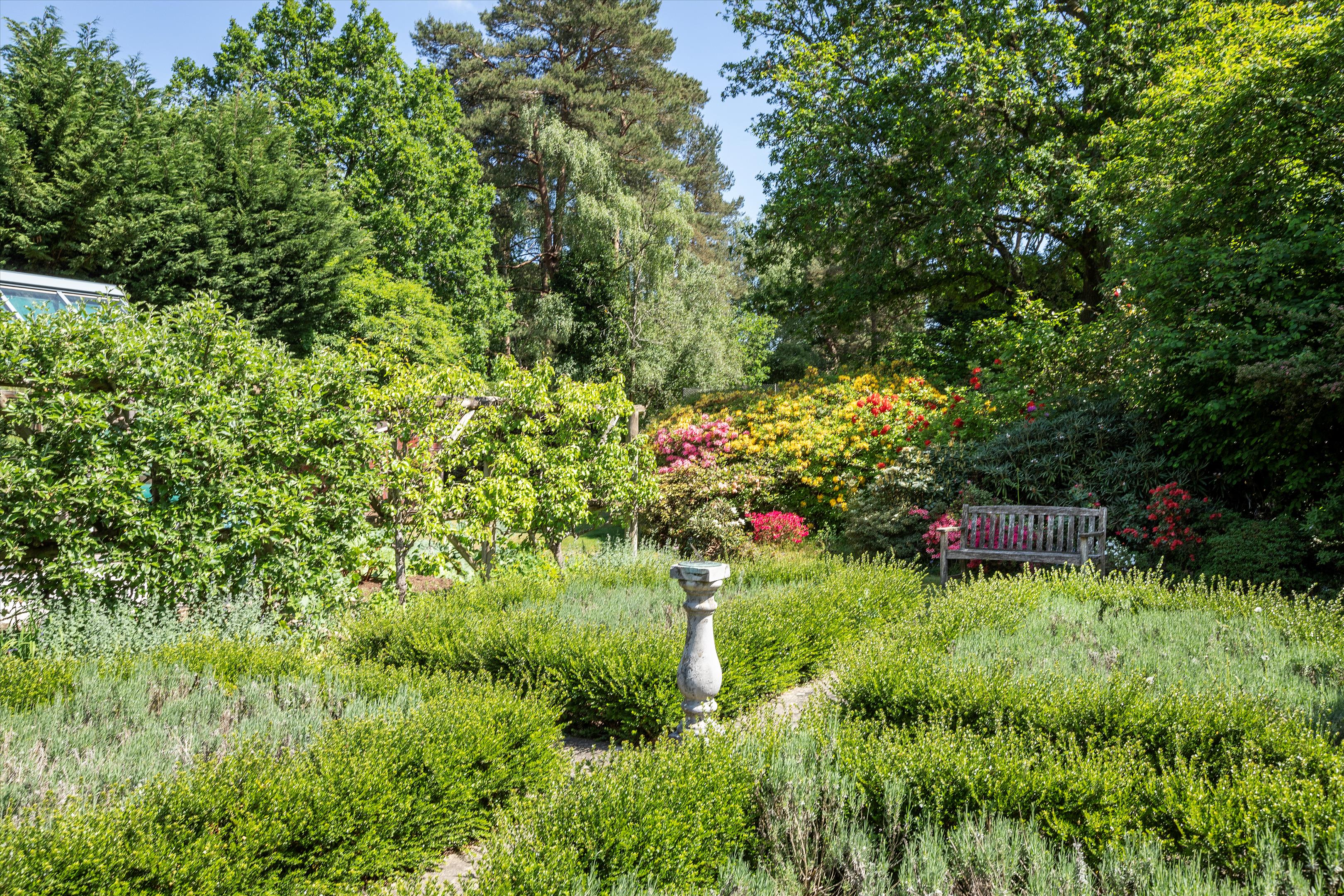 Whitmead Lane, Tilford, Farnham, Surrey GU10