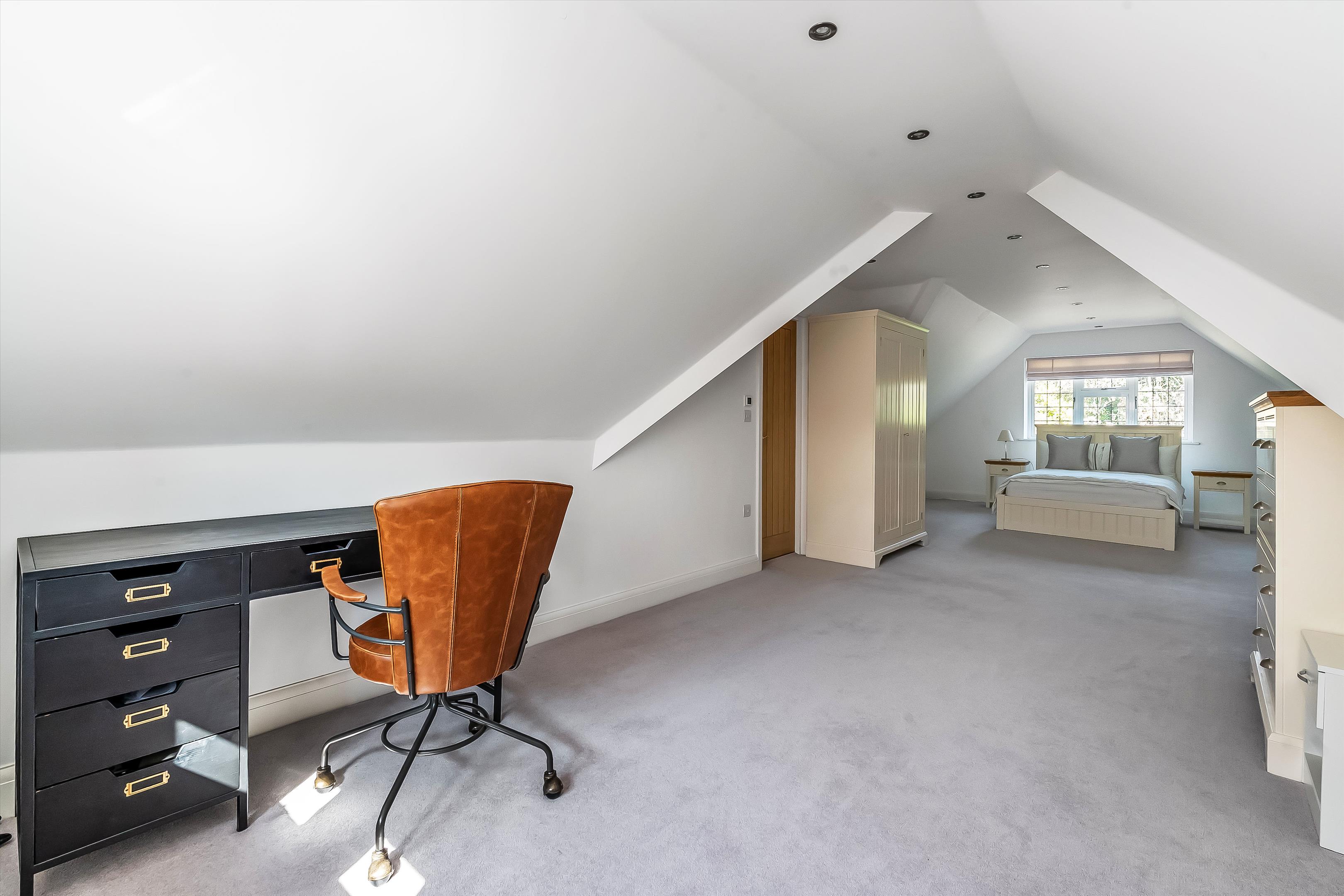 Guildown Road, Guildford, Surrey, GU2