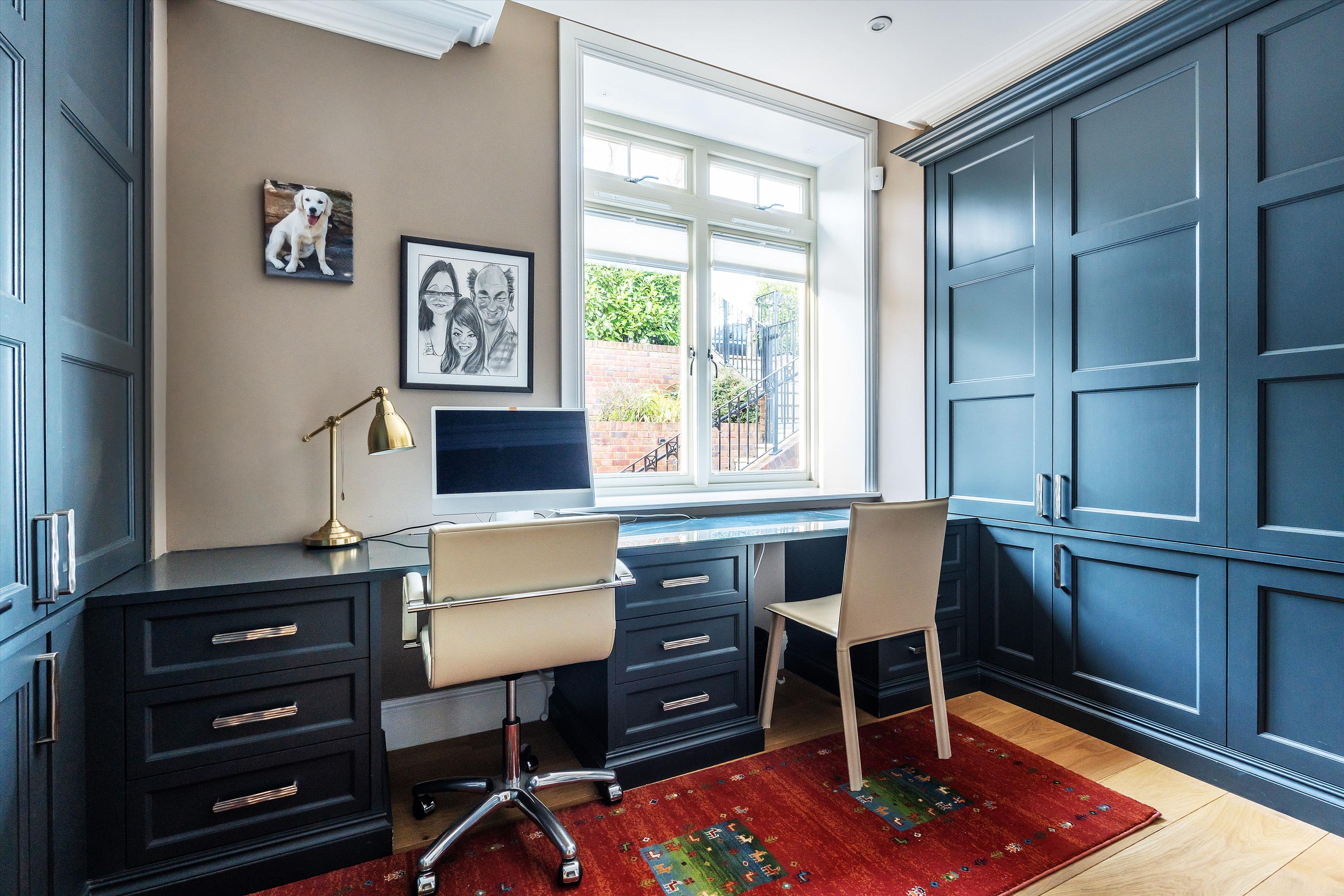 Halfpenny Lane, Guildford, Surrey, GU4