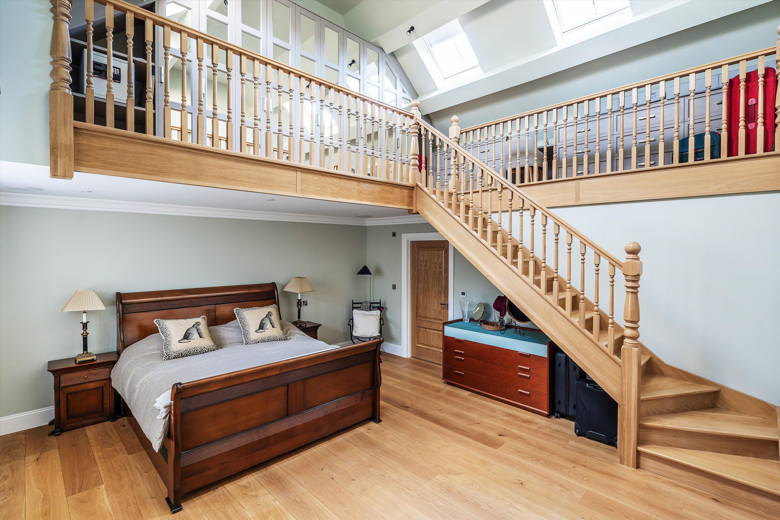 Halfpenny Lane, Guildford, Surrey, GU4