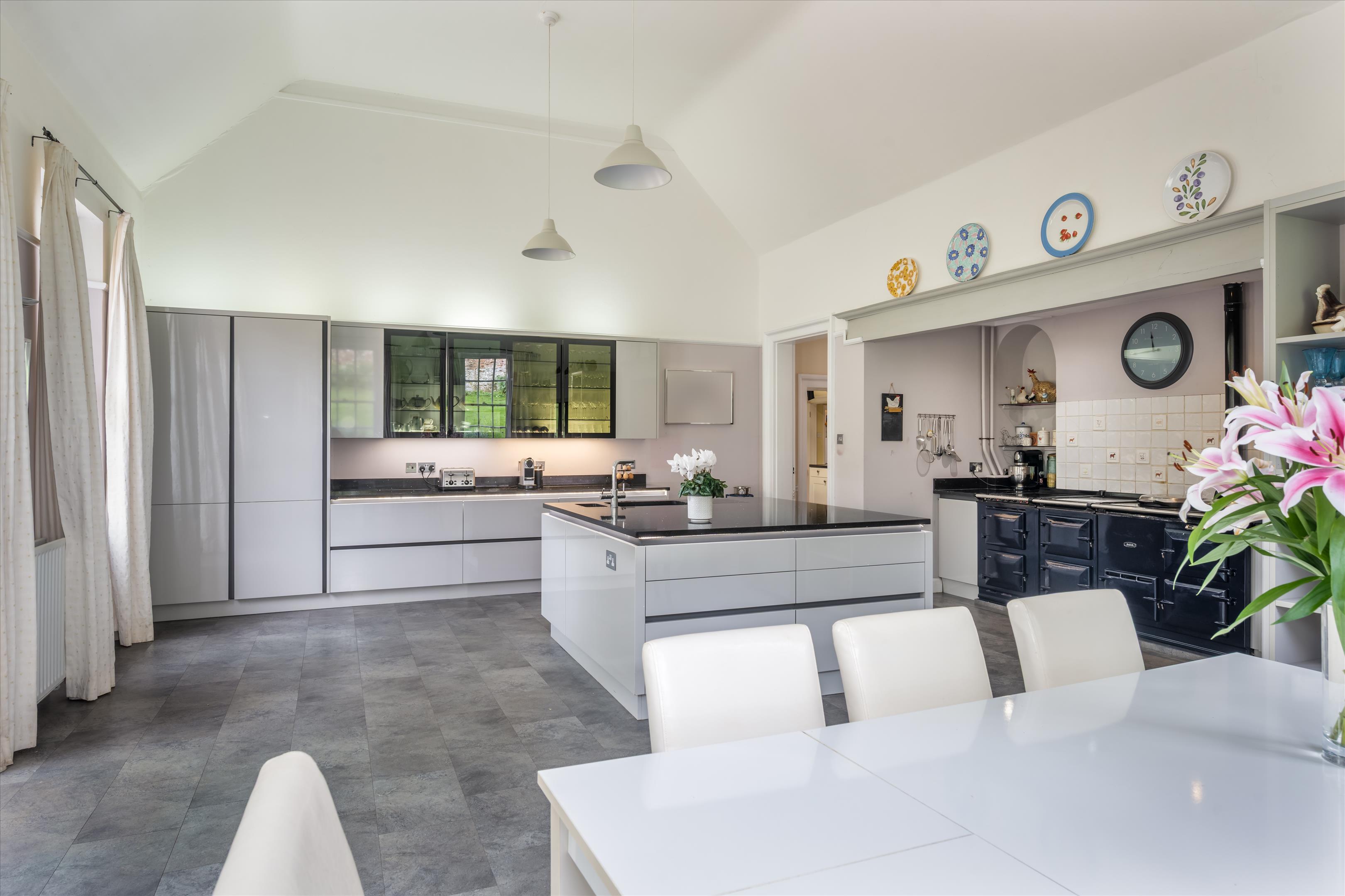 Tanhurst Lane, Holmbury St. Mary, Dorking, Surrey, RH5