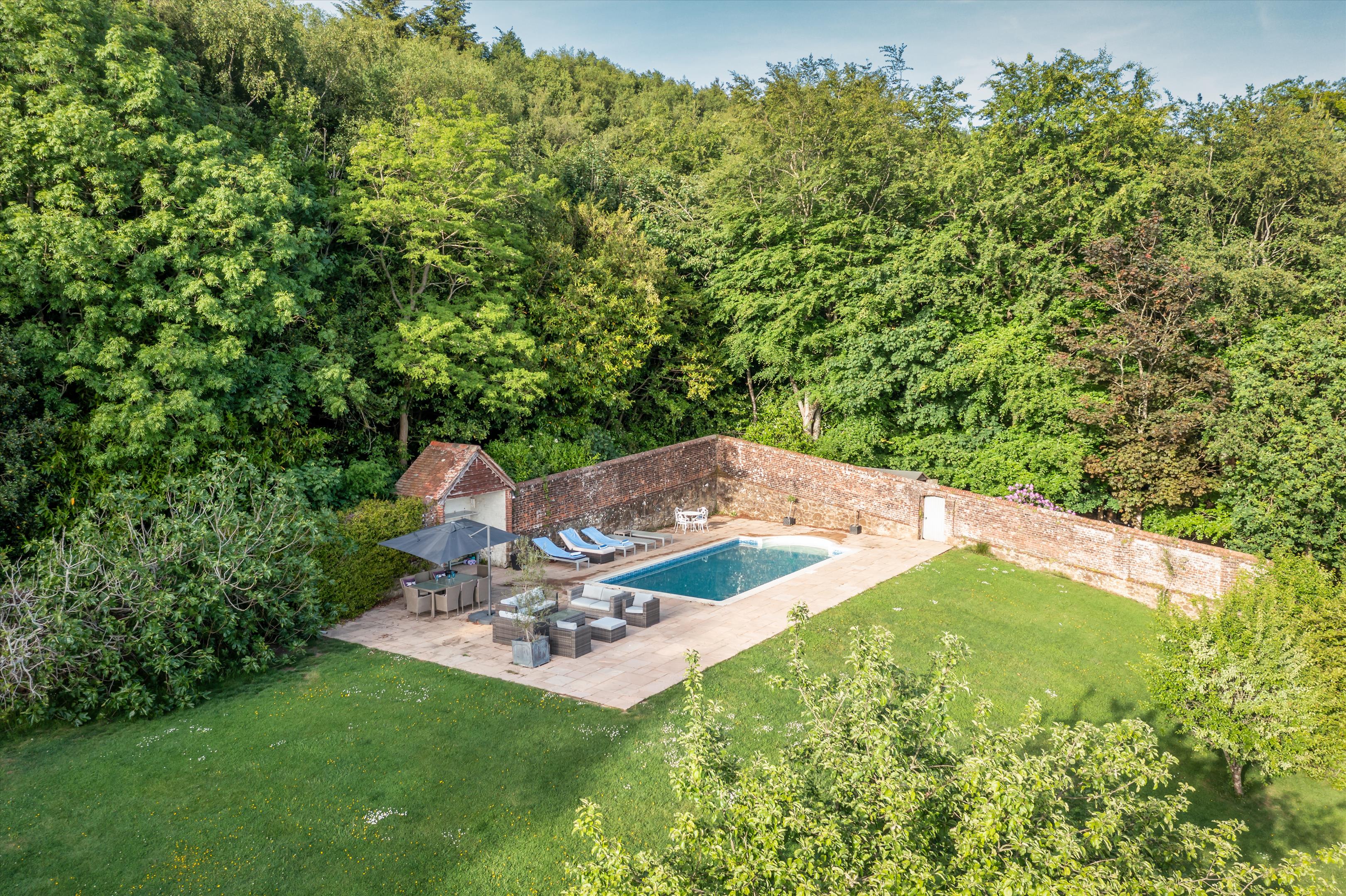 Tanhurst Lane, Holmbury St. Mary, Dorking, Surrey, RH5
