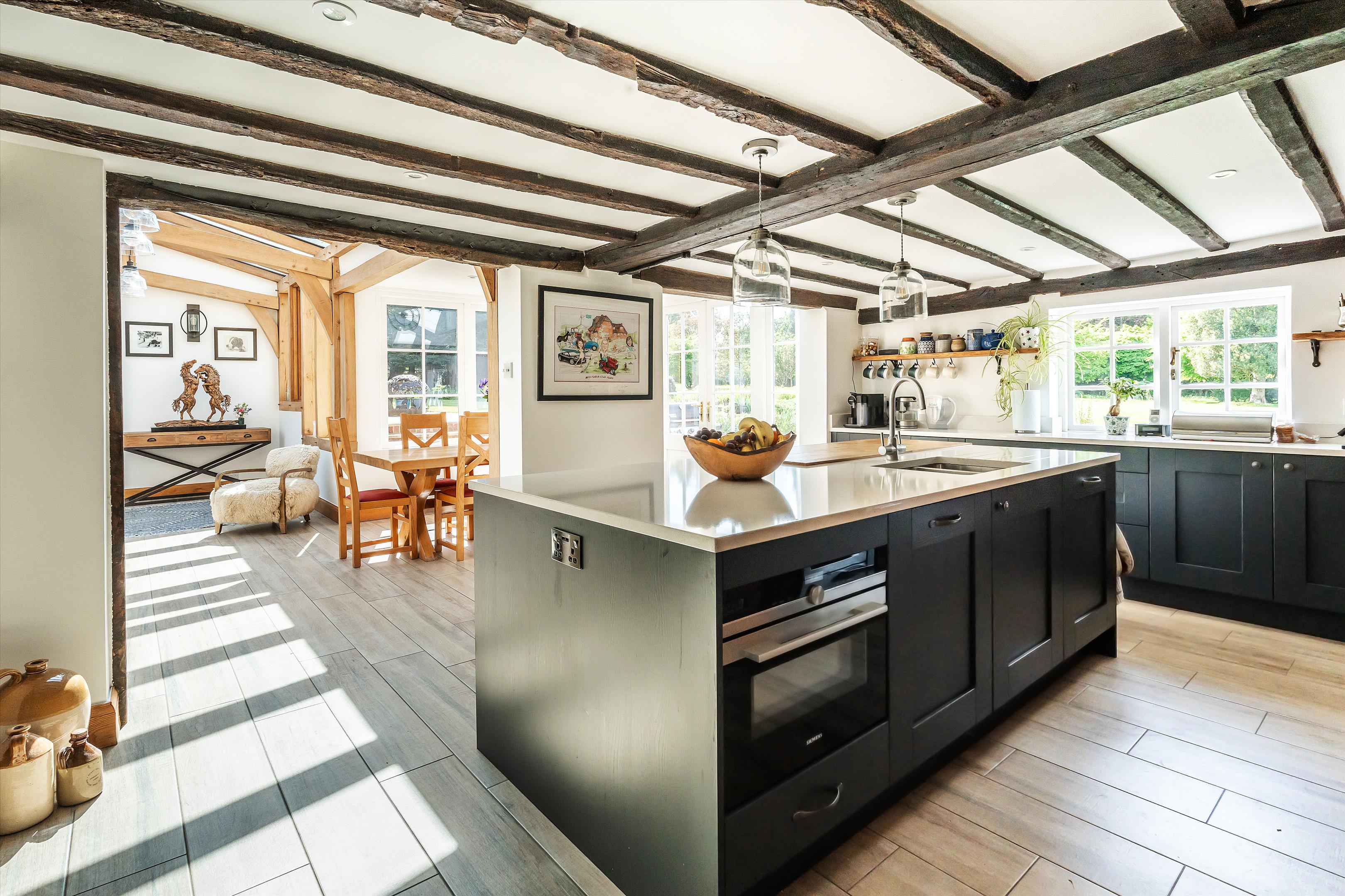 Blanchards Hill, Sutton Green, Guildford, Surrey, GU4 7QJ