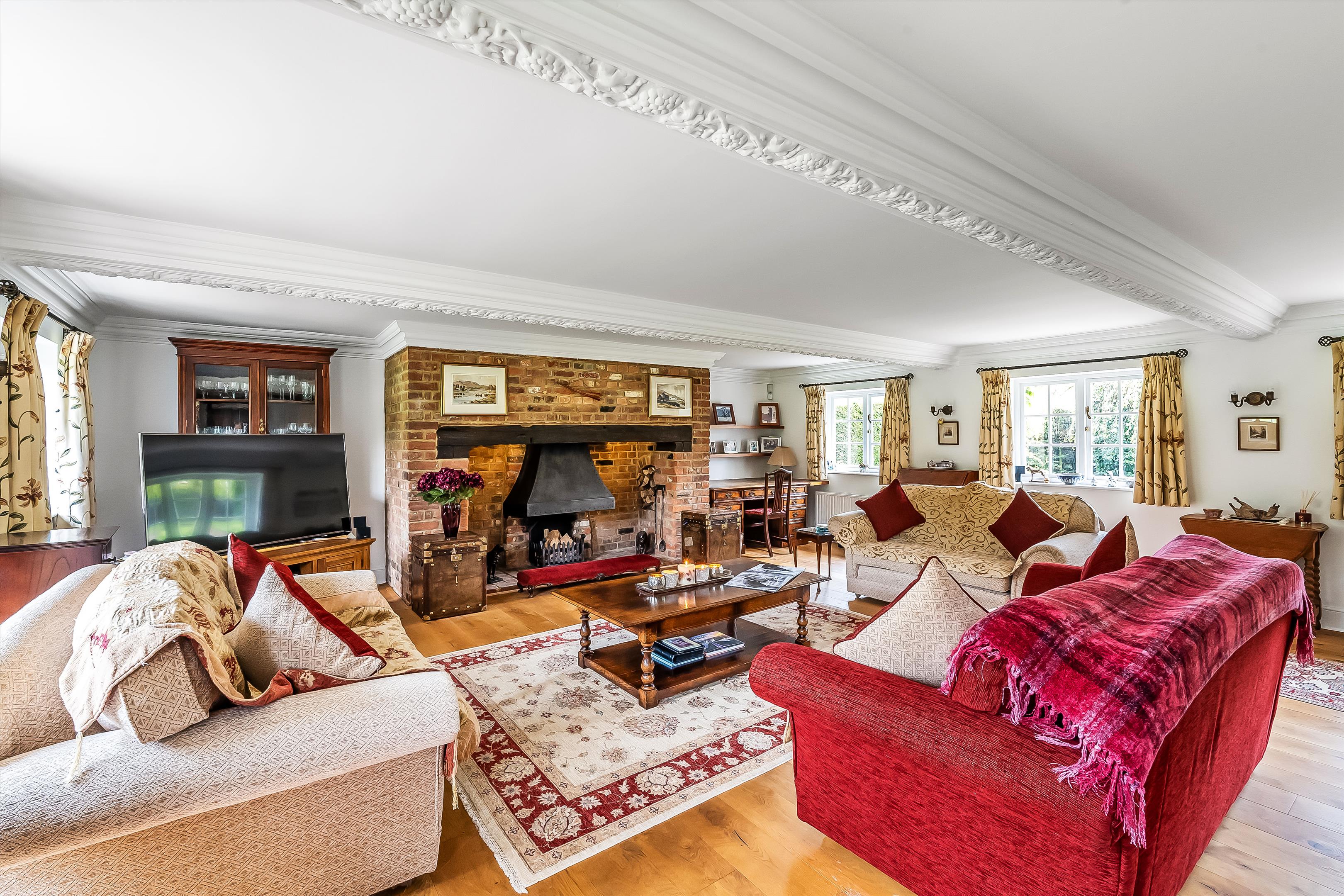 Blanchards Hill, Sutton Green, Guildford, Surrey, GU4 7QJ