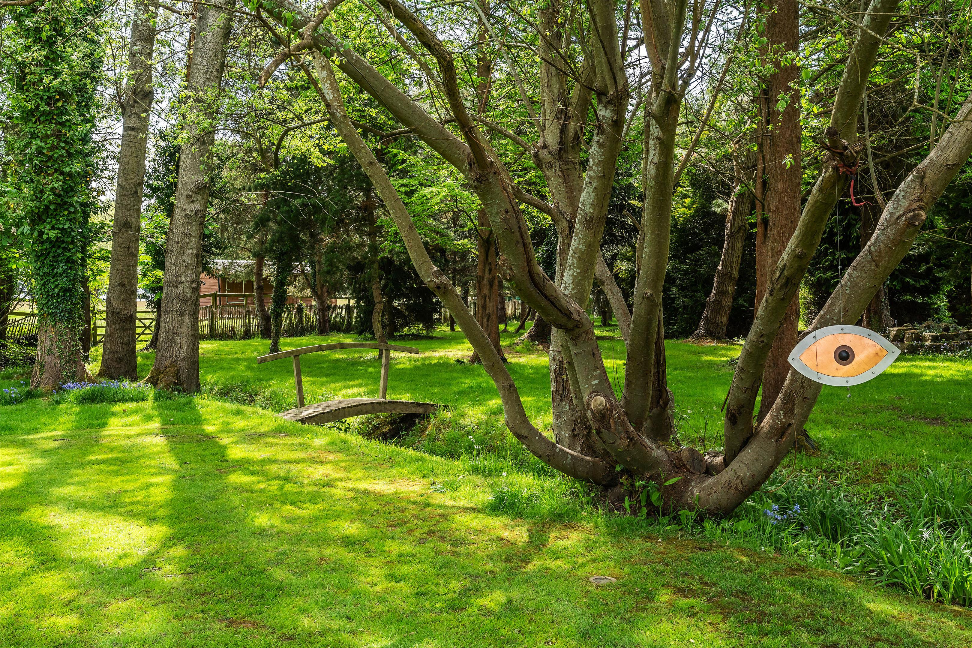 Blanchards Hill, Sutton Green, Guildford, Surrey, GU4 7QJ