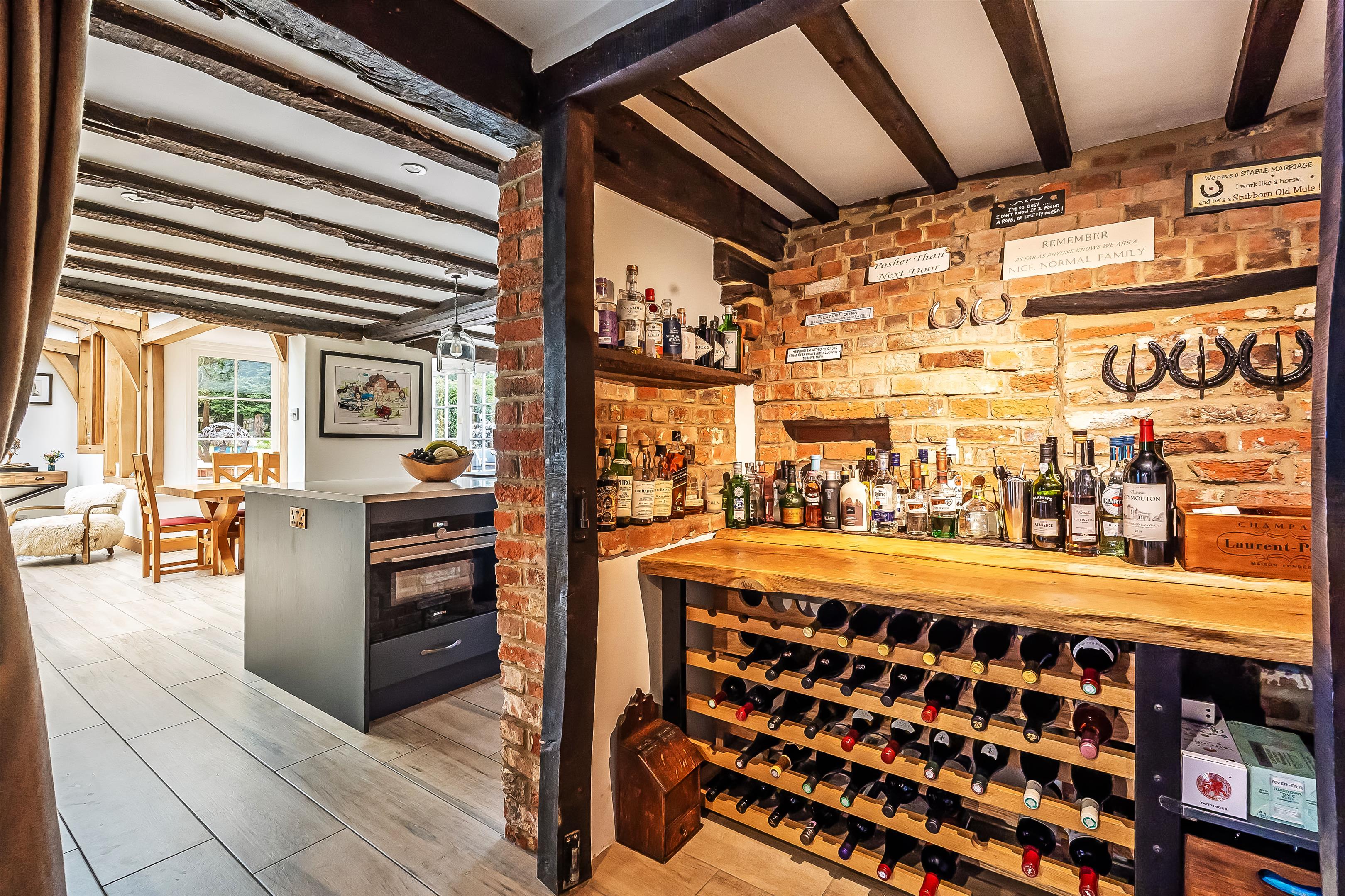 Blanchards Hill, Sutton Green, Guildford, Surrey, GU4 7QJ