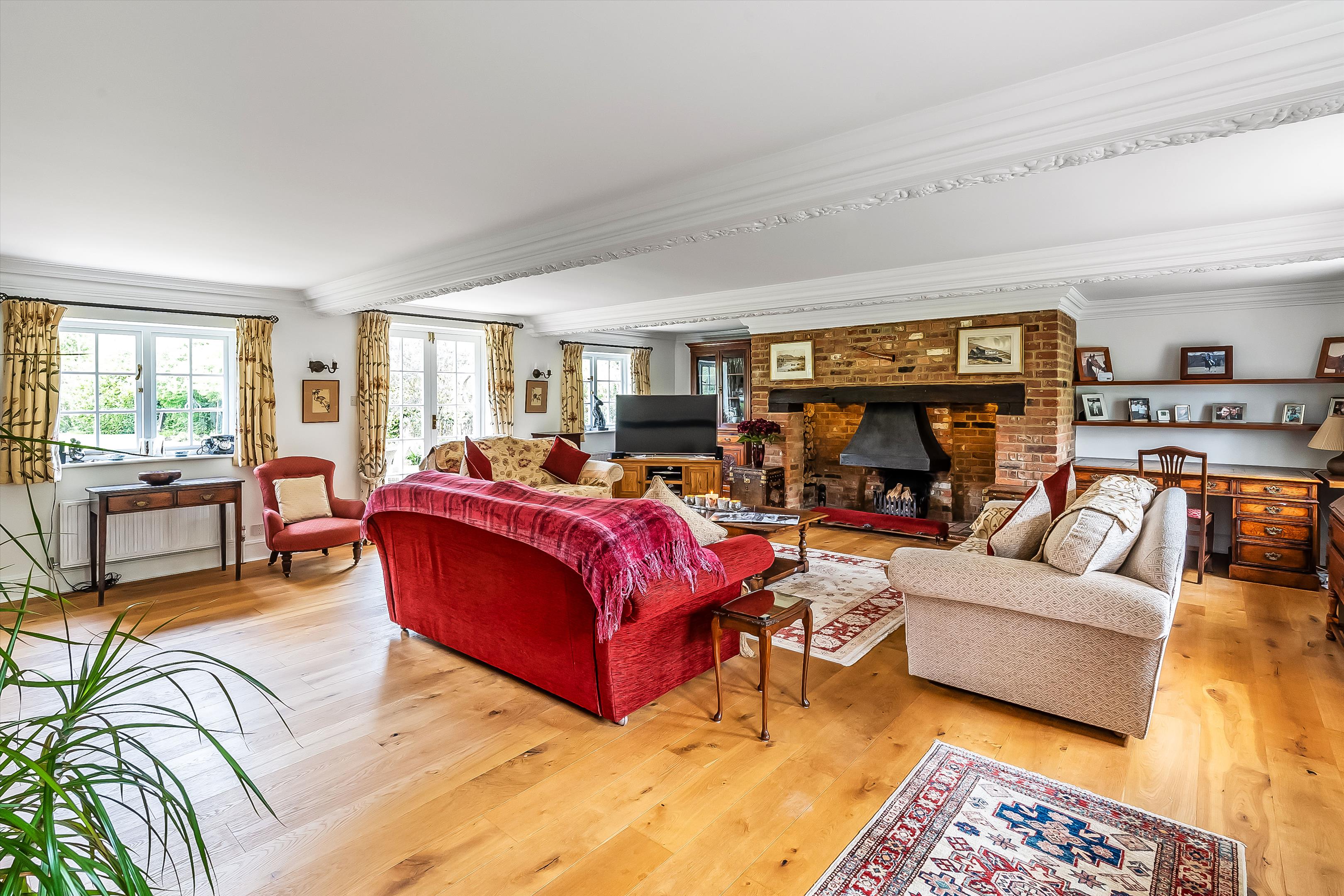 Blanchards Hill, Sutton Green, Guildford, Surrey, GU4 7QJ
