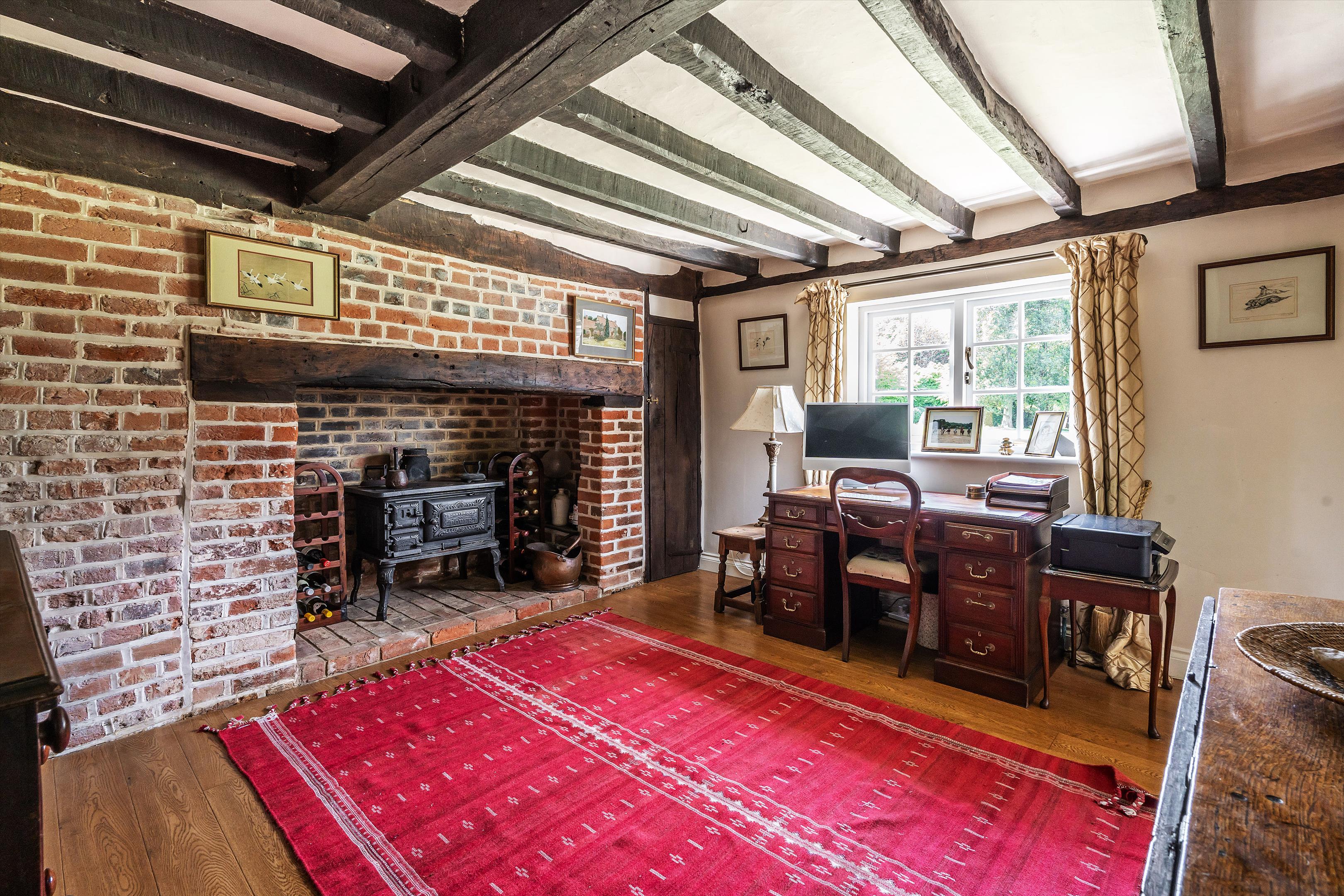 Blanchards Hill, Sutton Green, Guildford, Surrey, GU4 7QJ