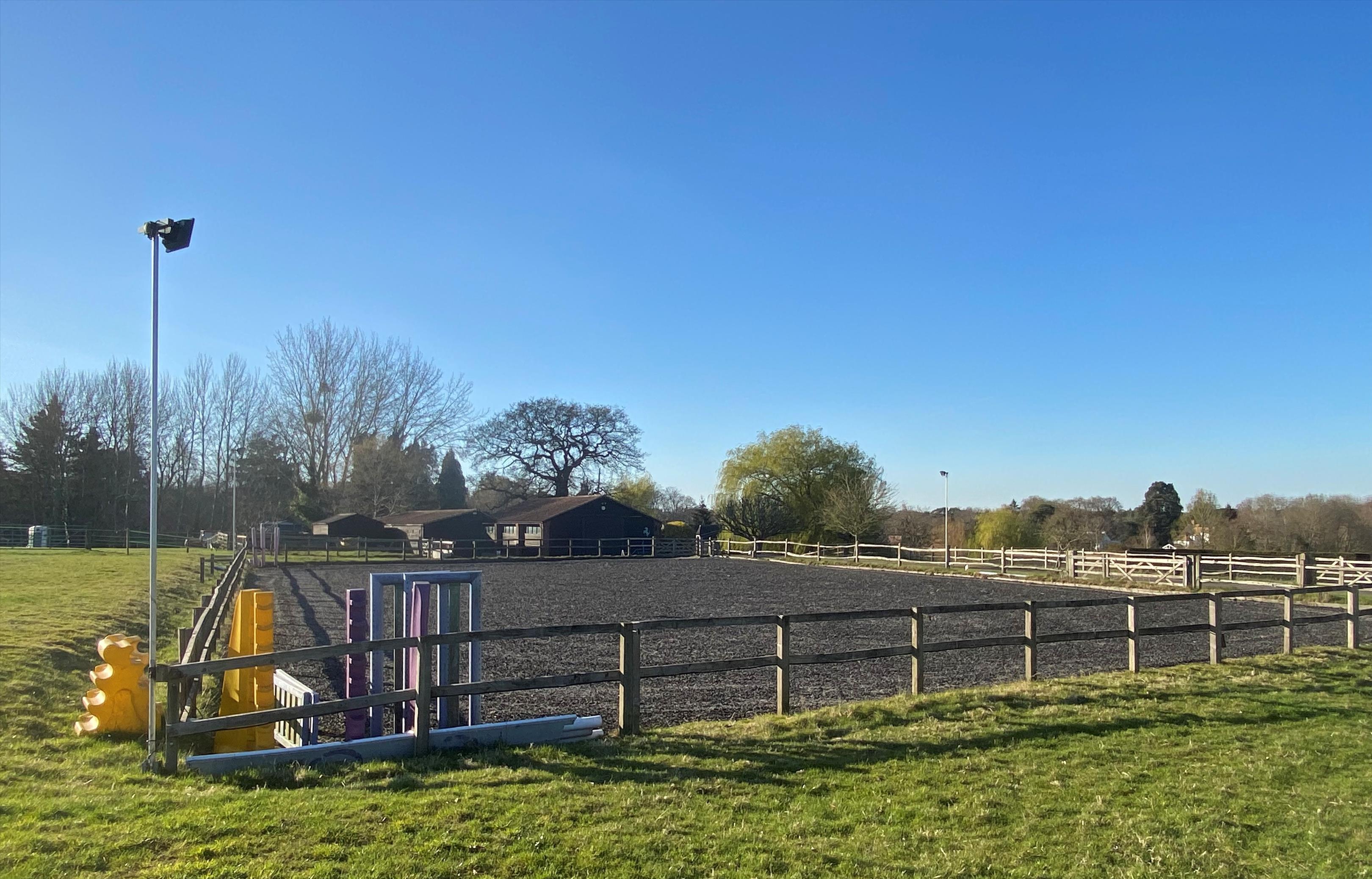 Blanchards Hill, Sutton Green, Guildford, Surrey, GU4 7QJ