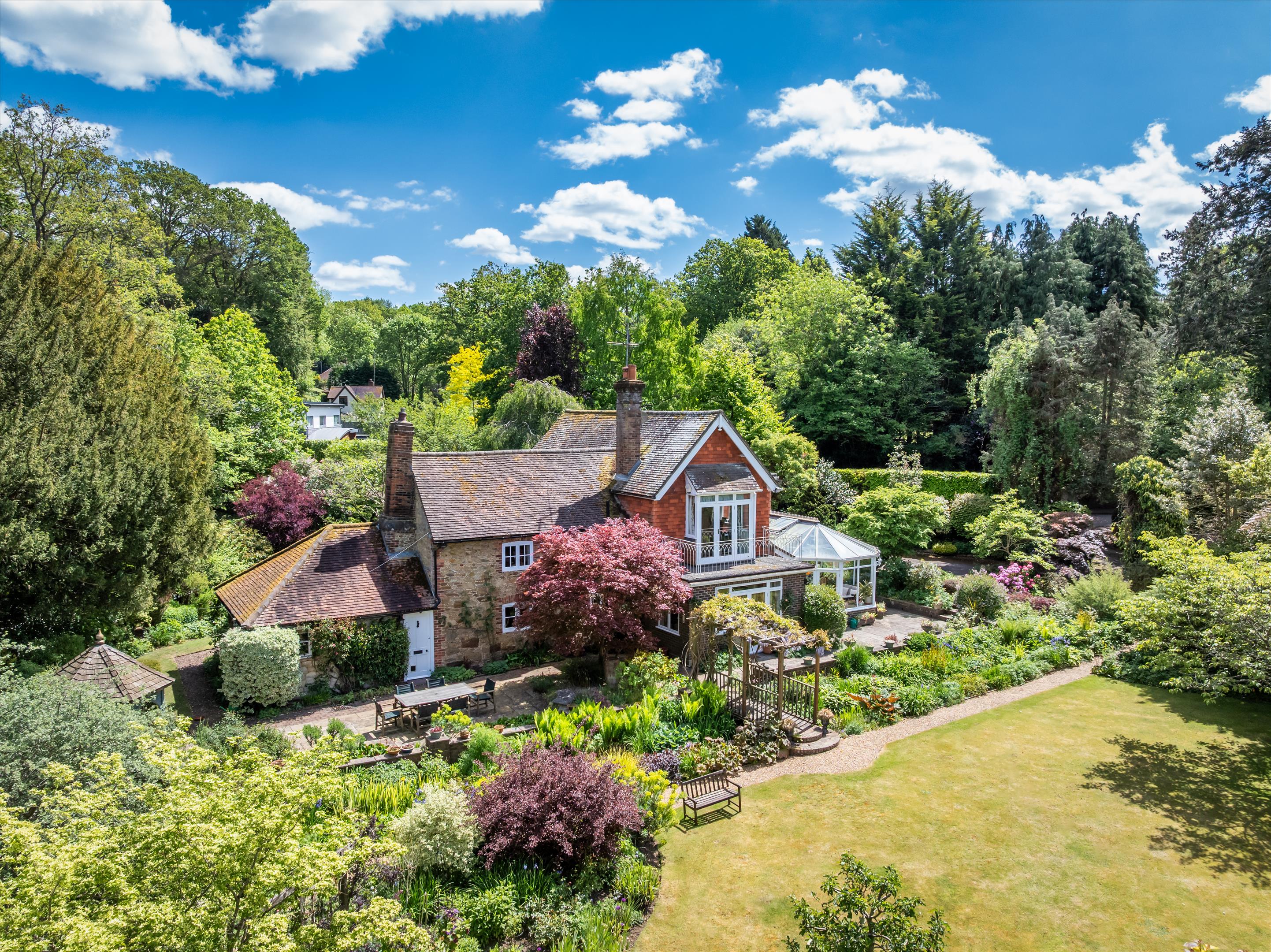 Peaslake Lane, Peaslake, Guildford, Surrey, GU5