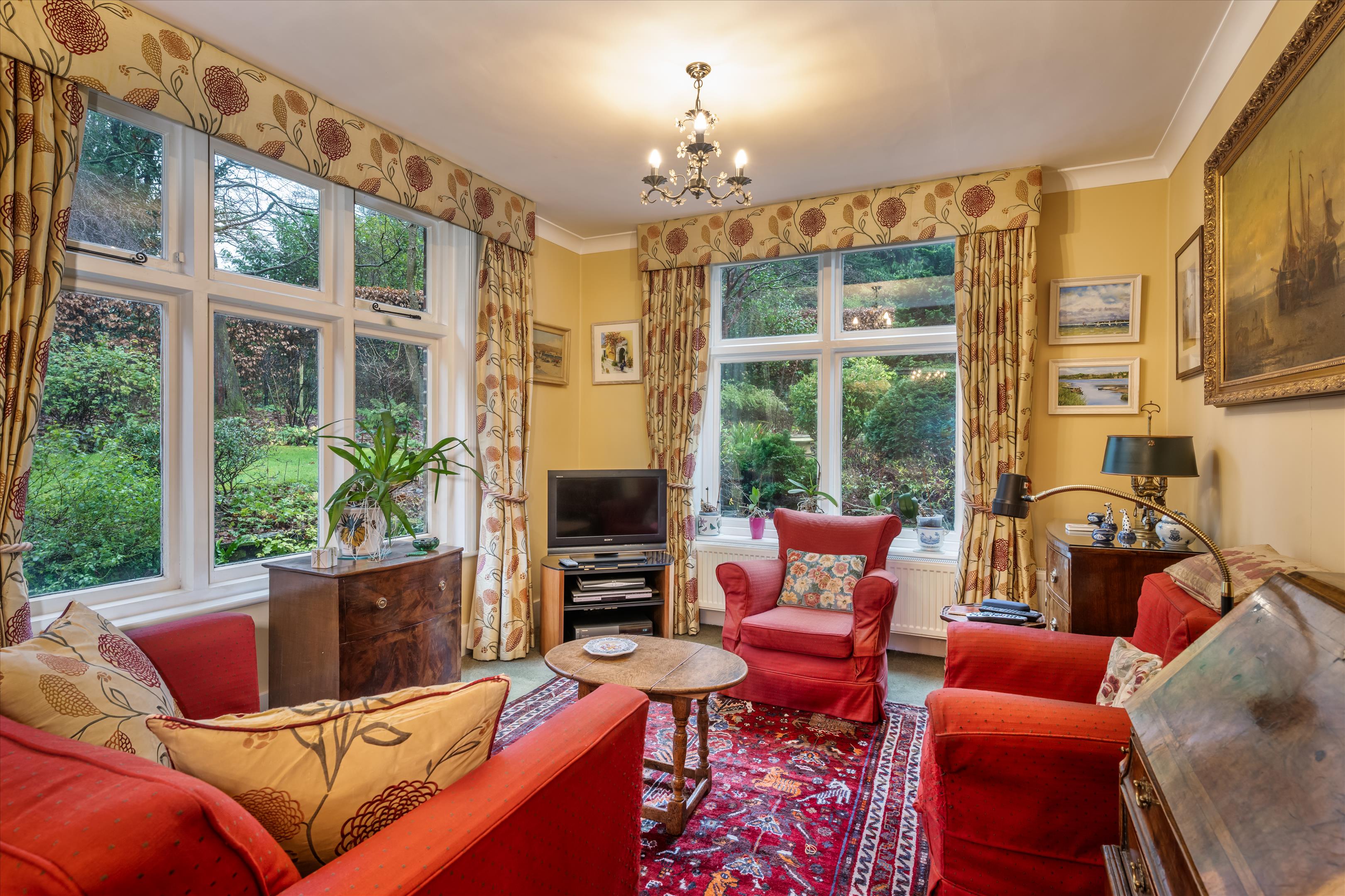 Peaslake Lane, Peaslake, Guildford, Surrey, GU5