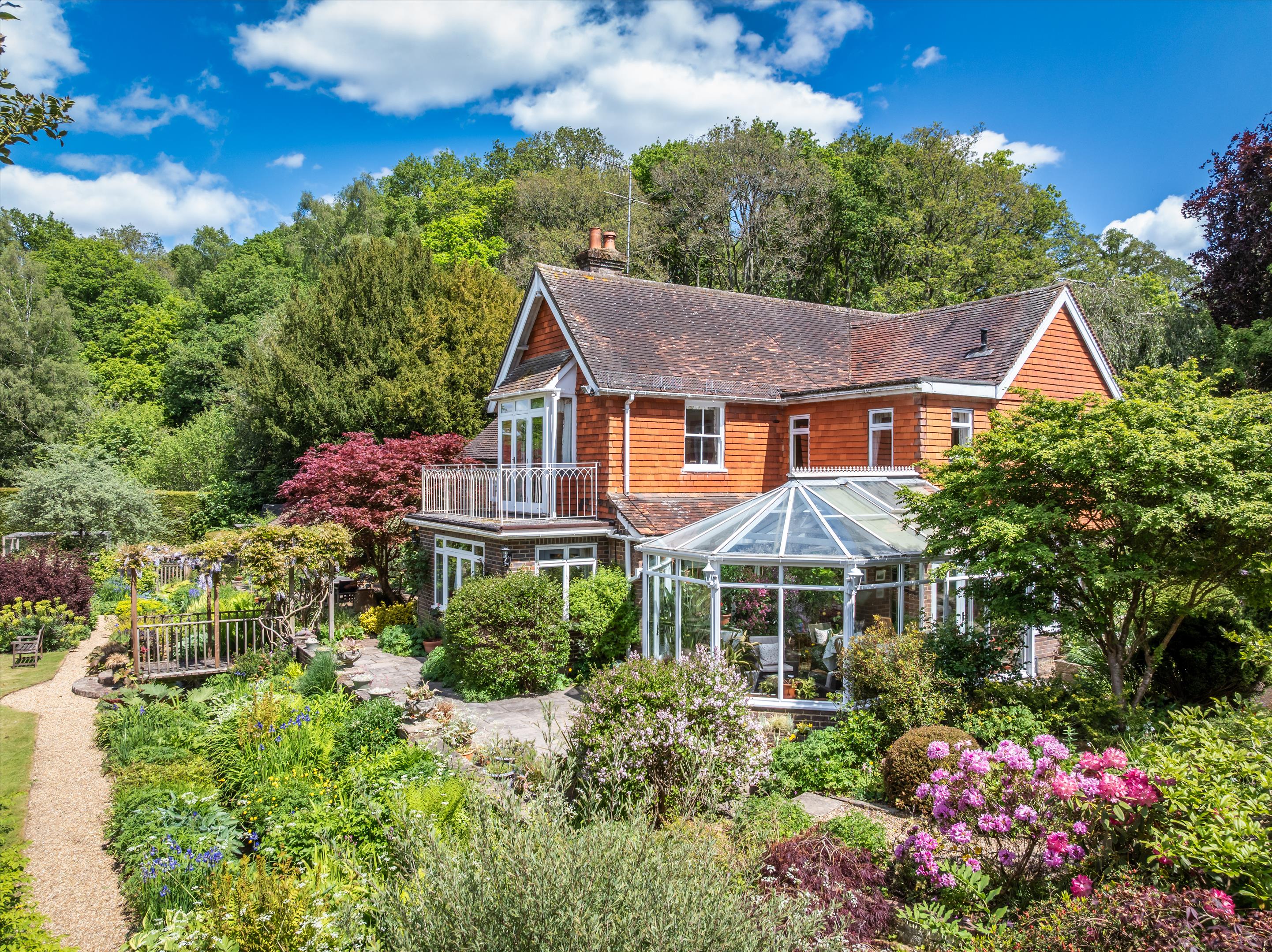 Peaslake Lane, Peaslake, Guildford, Surrey, GU5