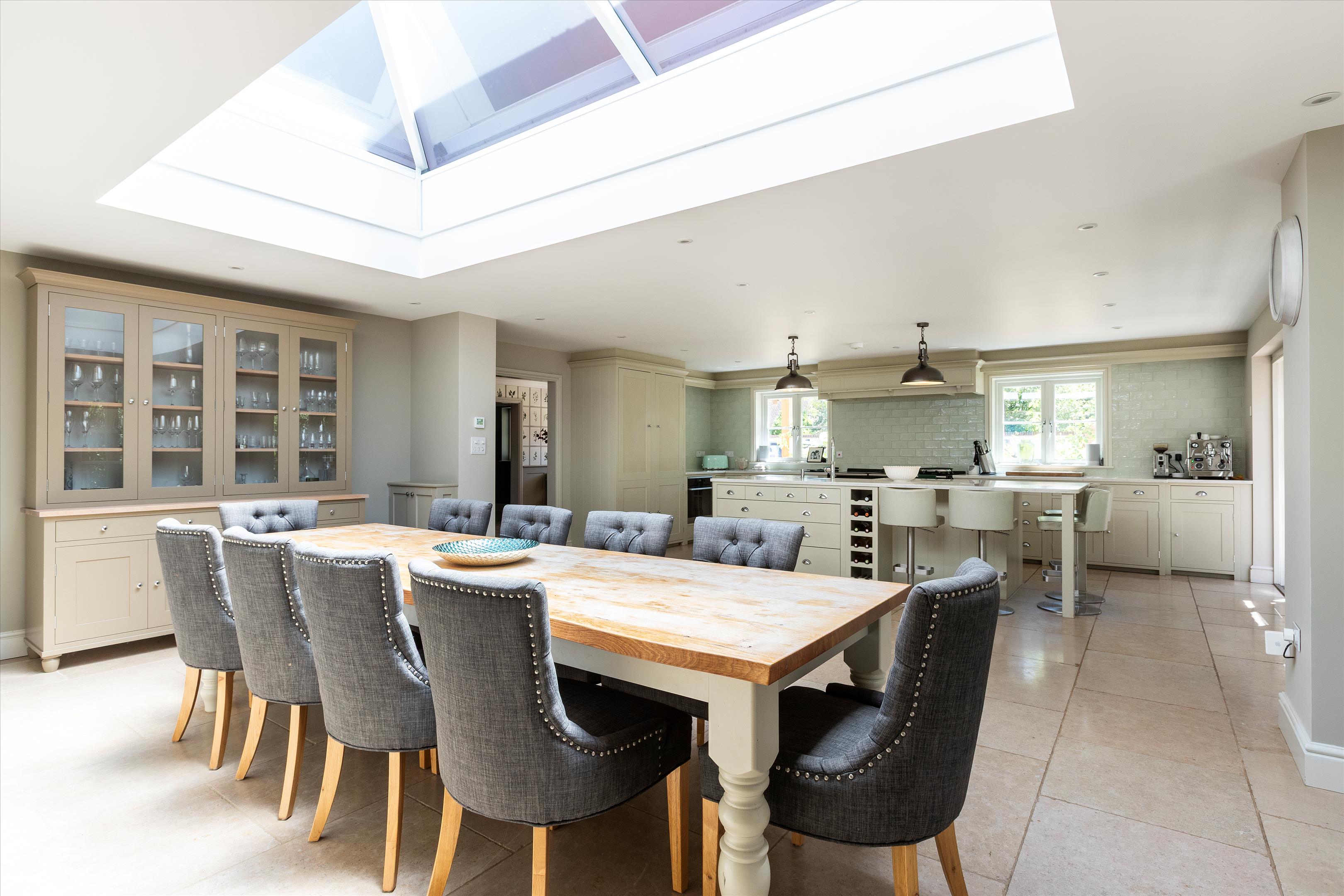 Pickhurst Road, Chiddingfold, Godalming, Surrey GU8
