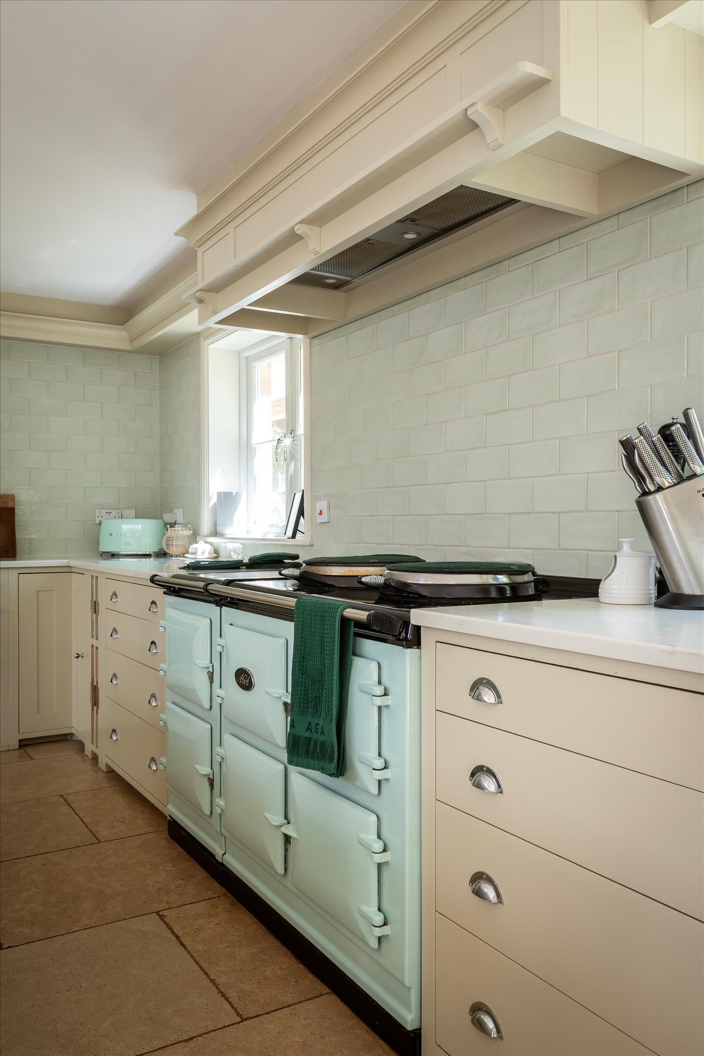 Pickhurst Road, Chiddingfold, Godalming, Surrey GU8