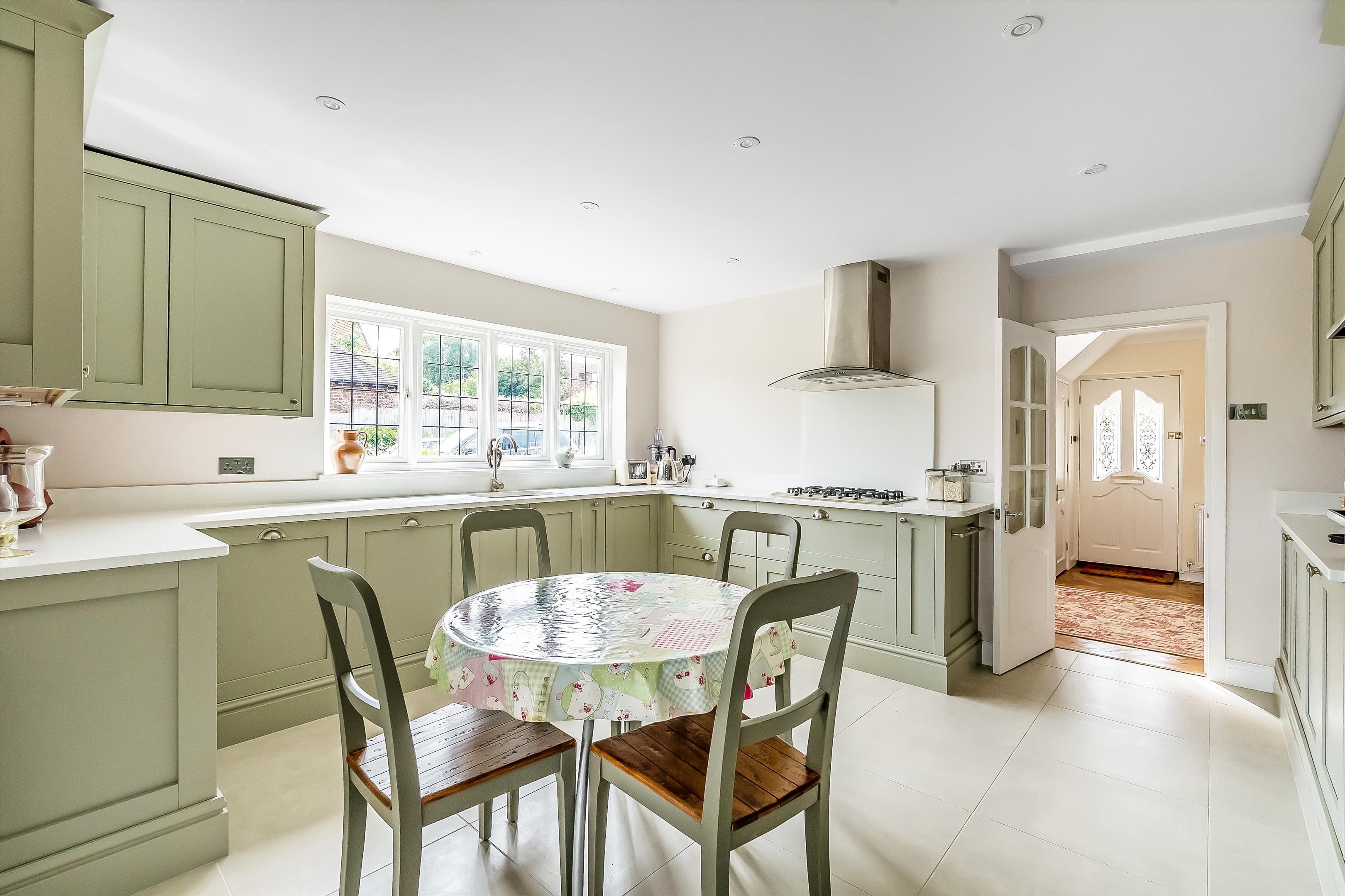 Dedswell Drive, West Clandon, Guildford, Surrey, GU4