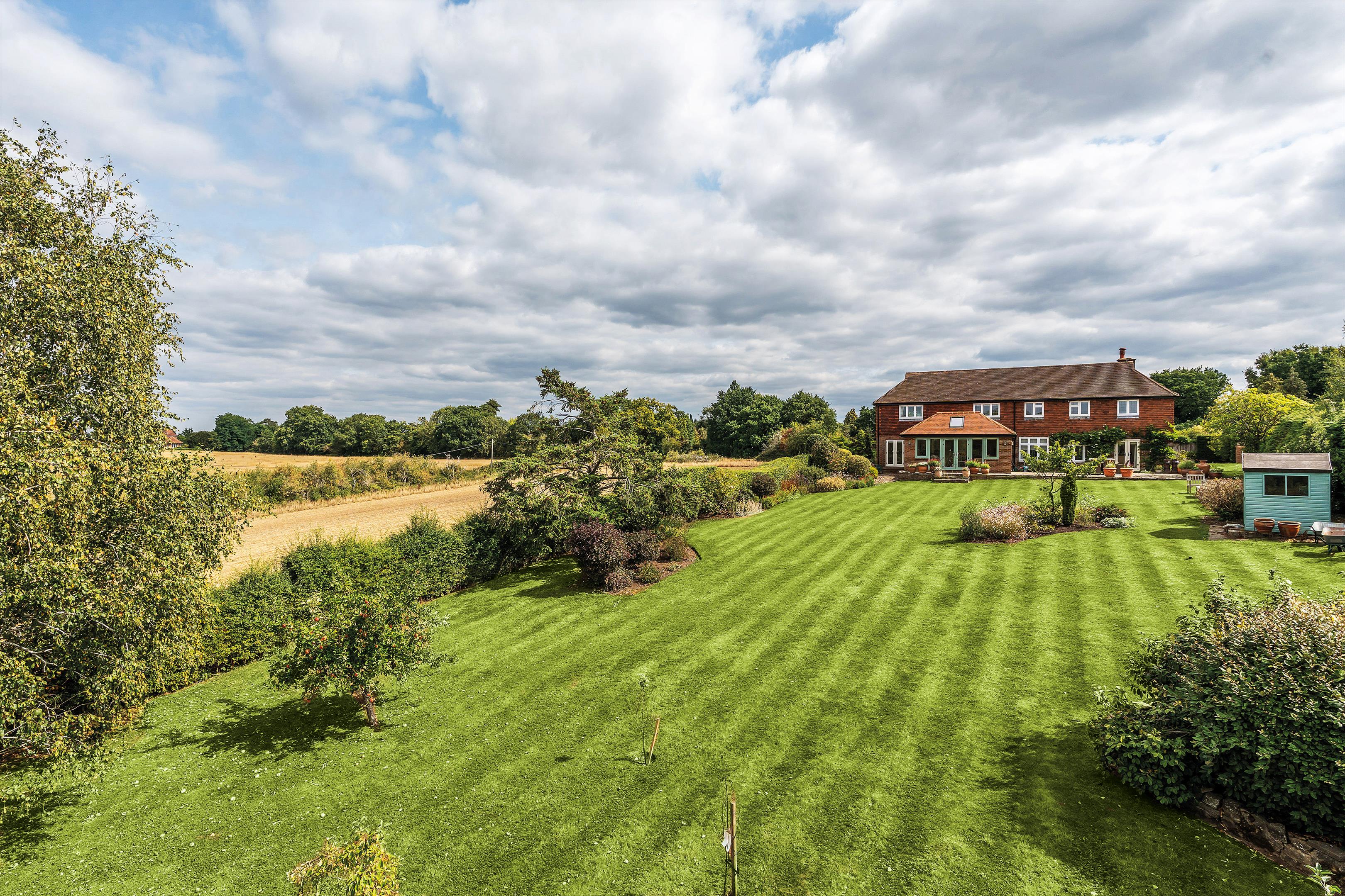 Dedswell Drive, West Clandon, Guildford, Surrey, GU4