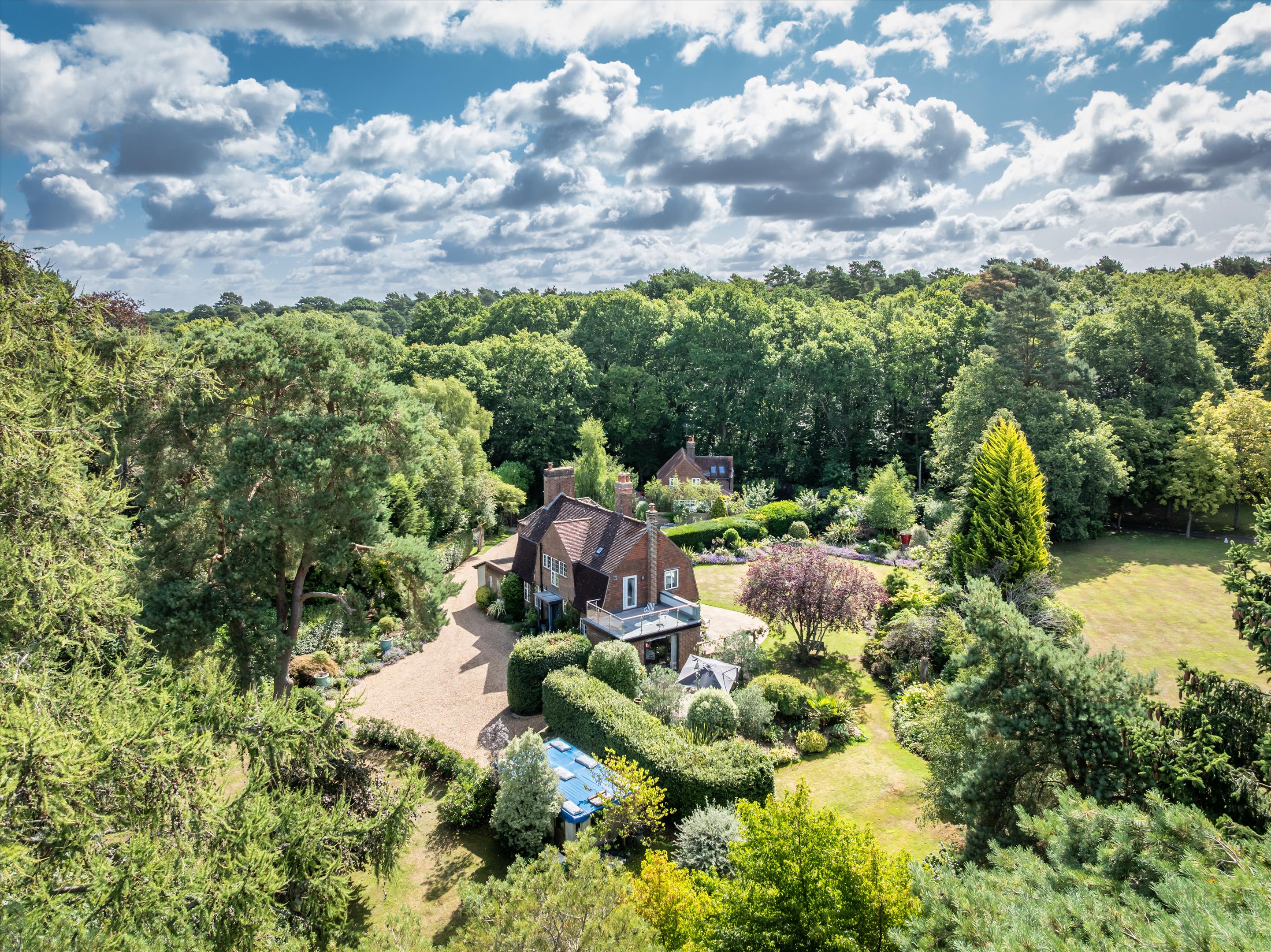 Lawbrook Lane, Peaslake, GU5.