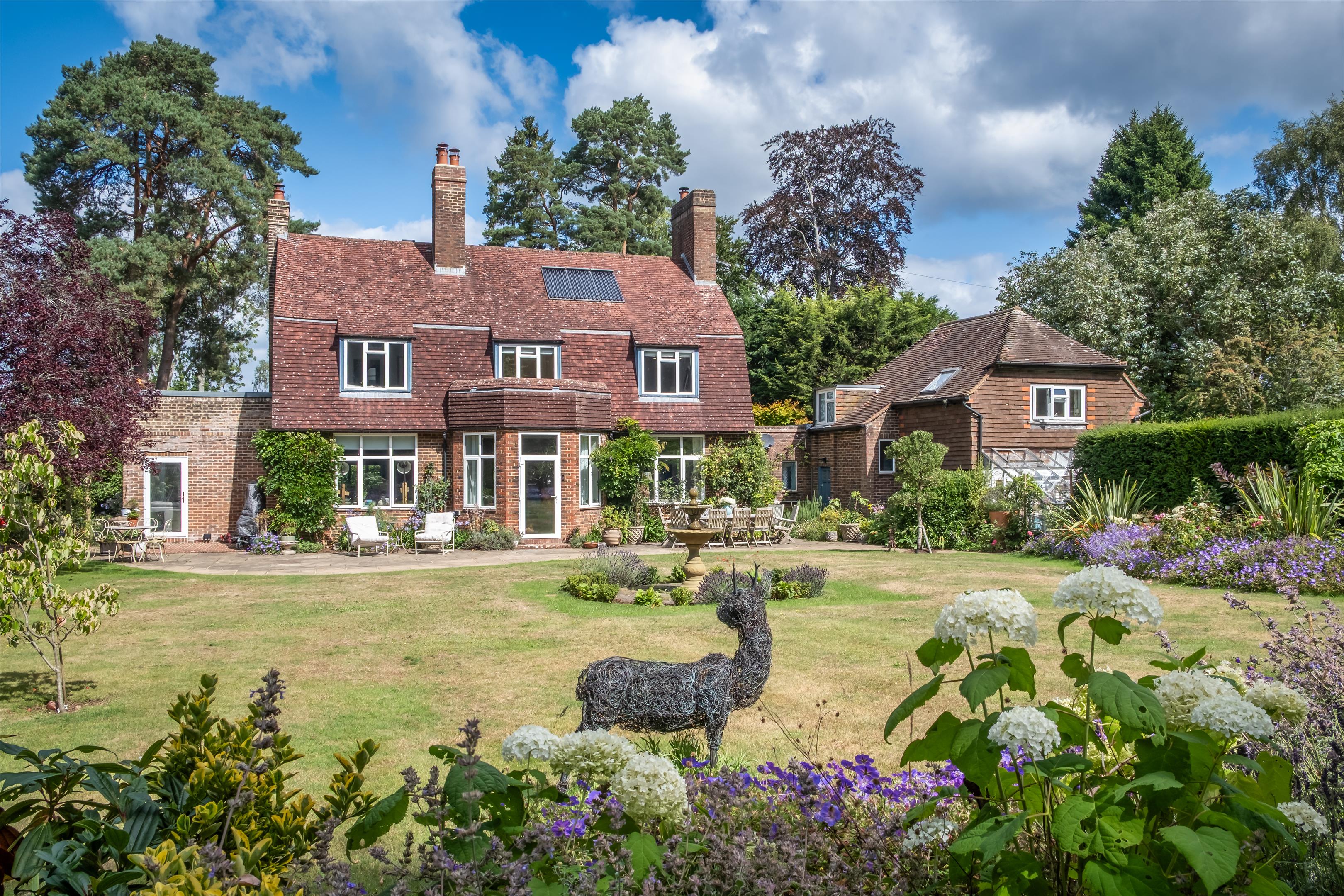 Lawbrook Lane, Peaslake, GU5.