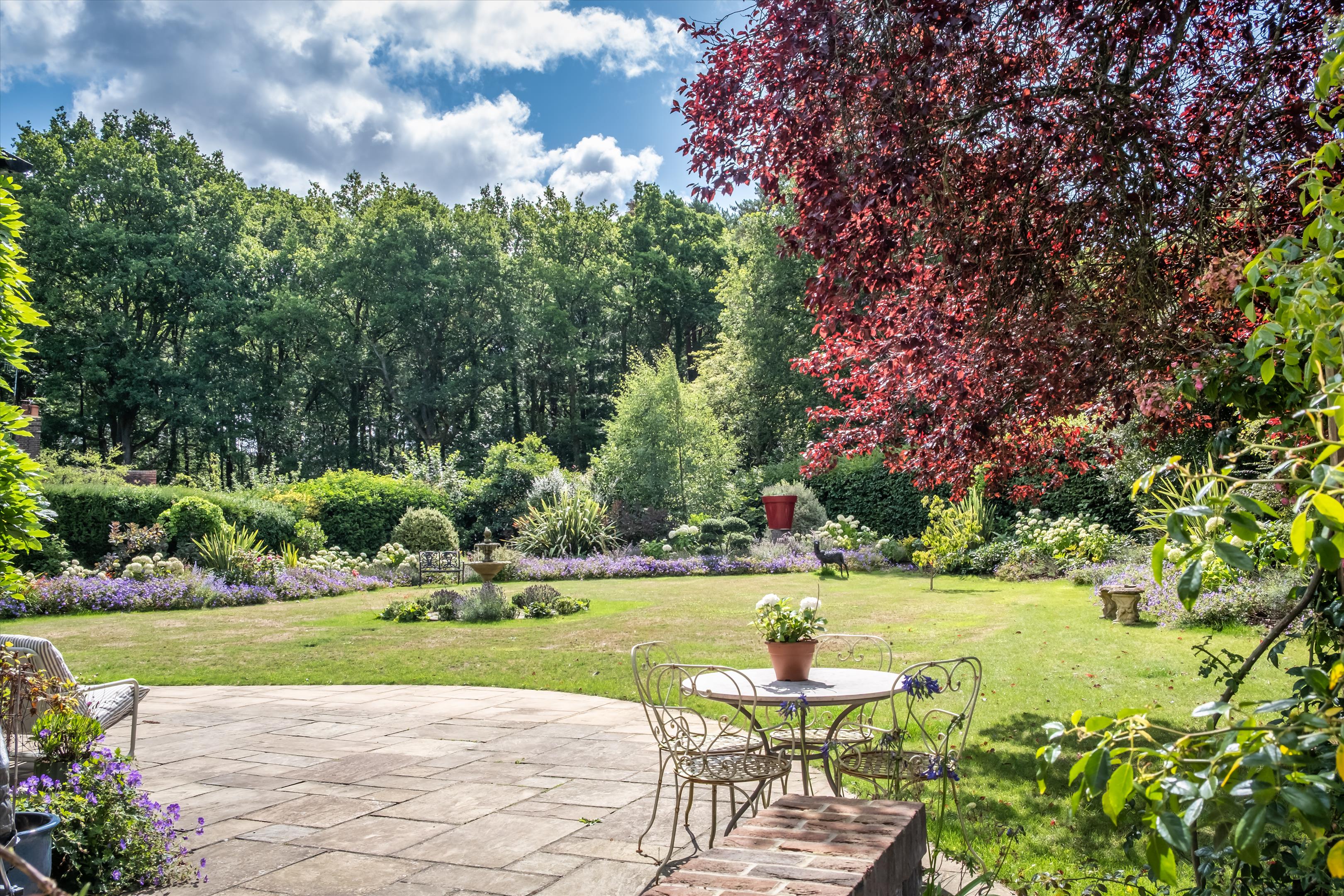 Lawbrook Lane, Peaslake, GU5.