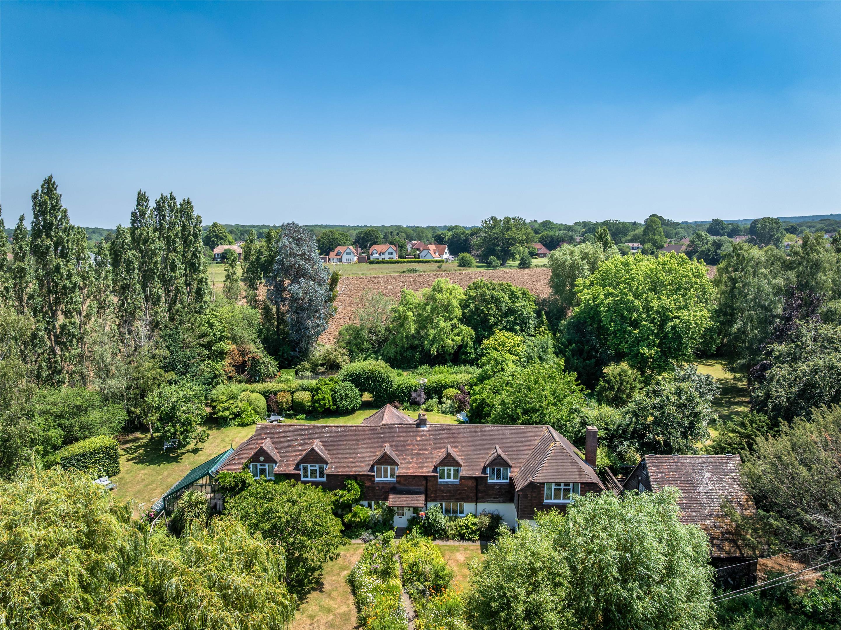 Ripley Lane, West Horsley, Surrey KT24 6JR