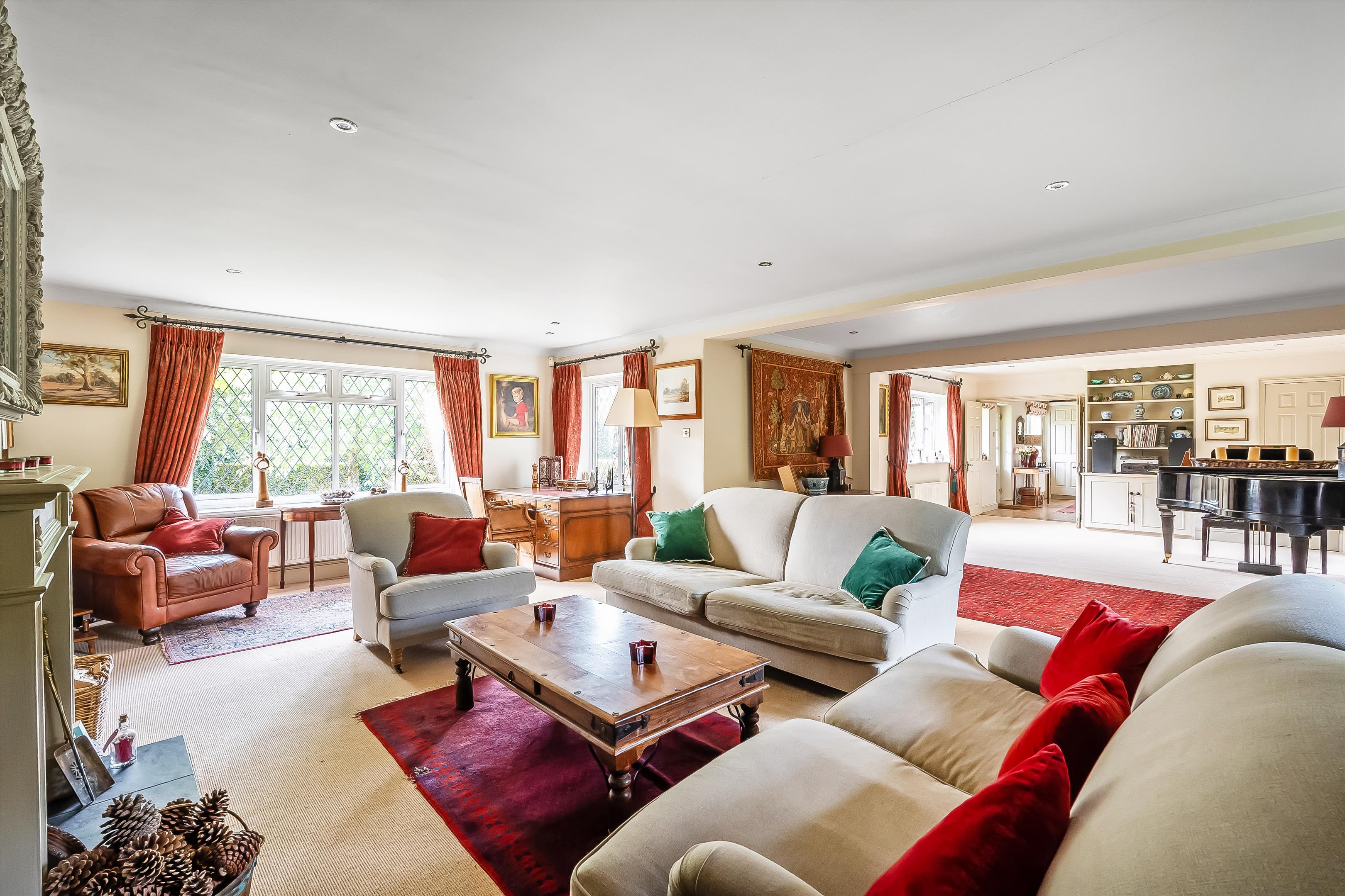 Ripley Lane, West Horsley, Surrey KT24 6JR