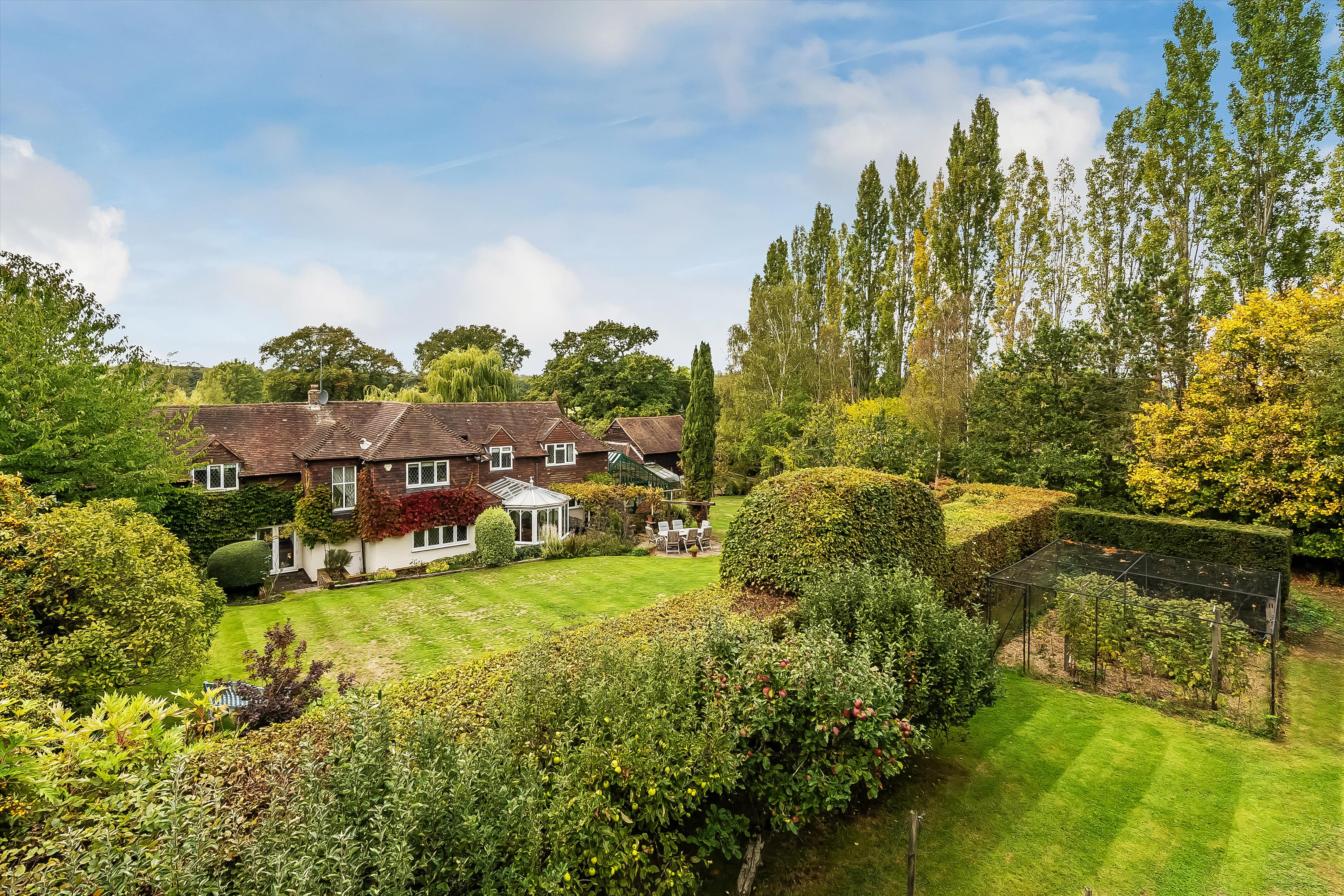 Ripley Lane, West Horsley, Surrey KT24 6JR