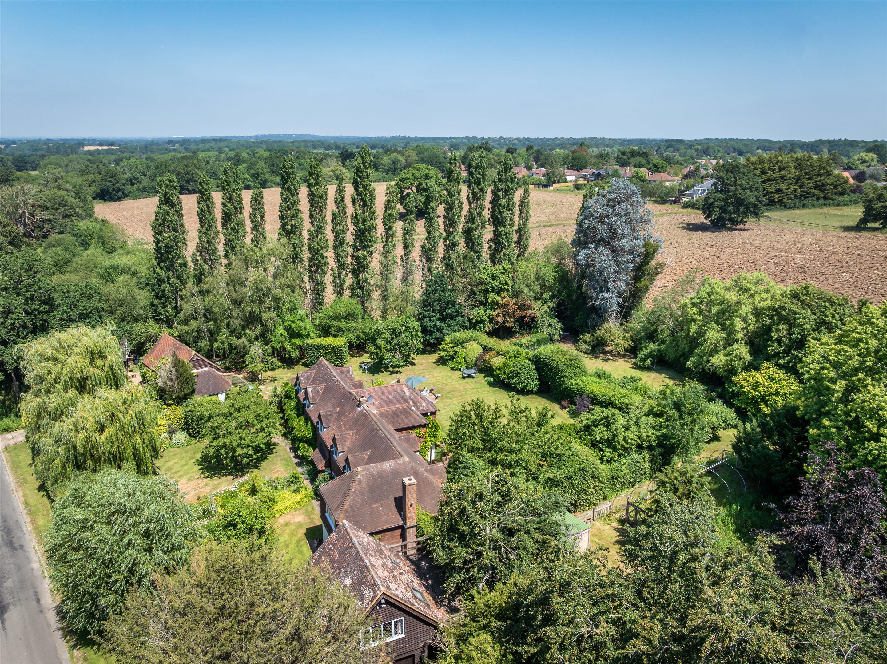 Ripley Lane, West Horsley, Surrey KT24 6JR