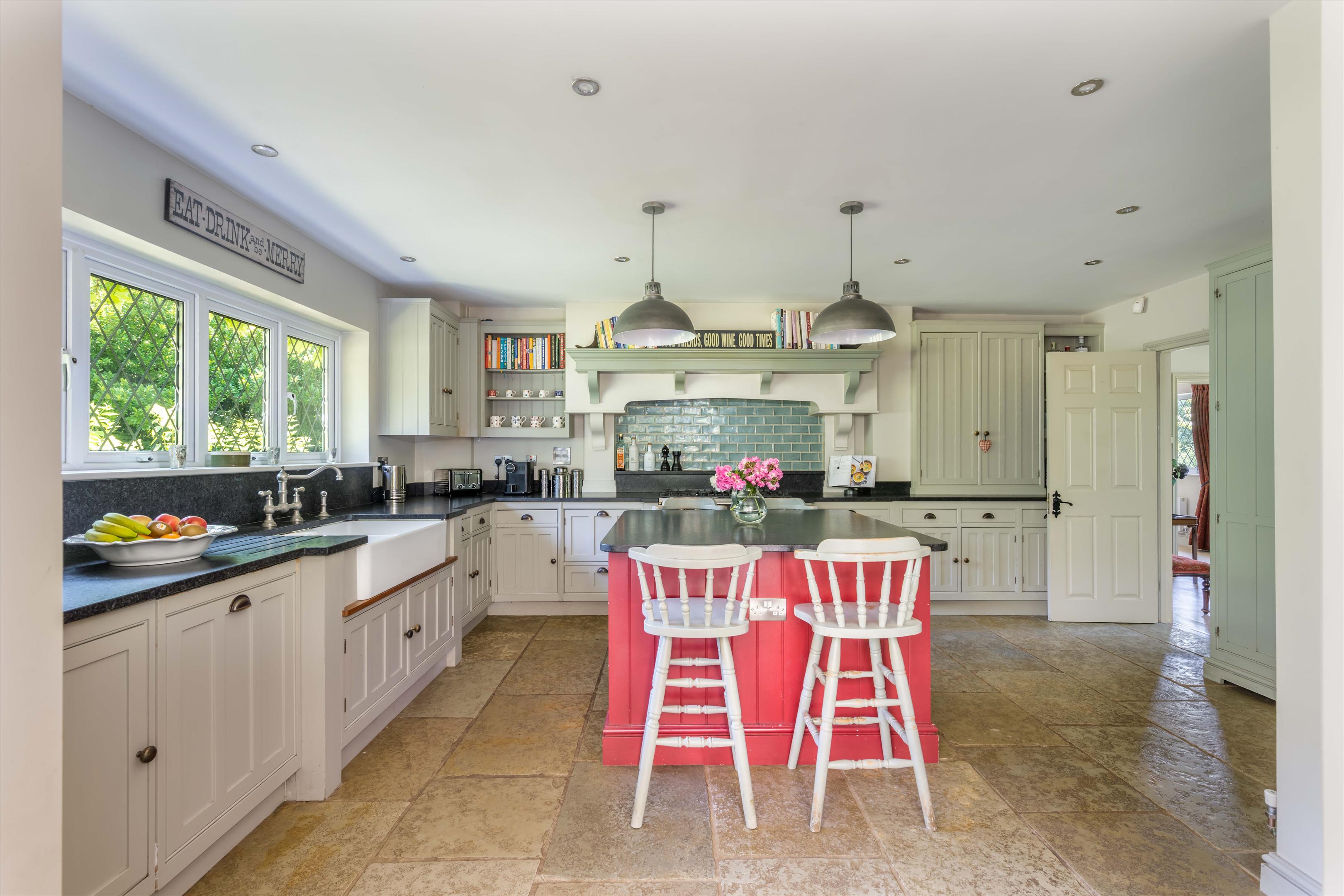 Ripley Lane, West Horsley, Surrey KT24 6JR