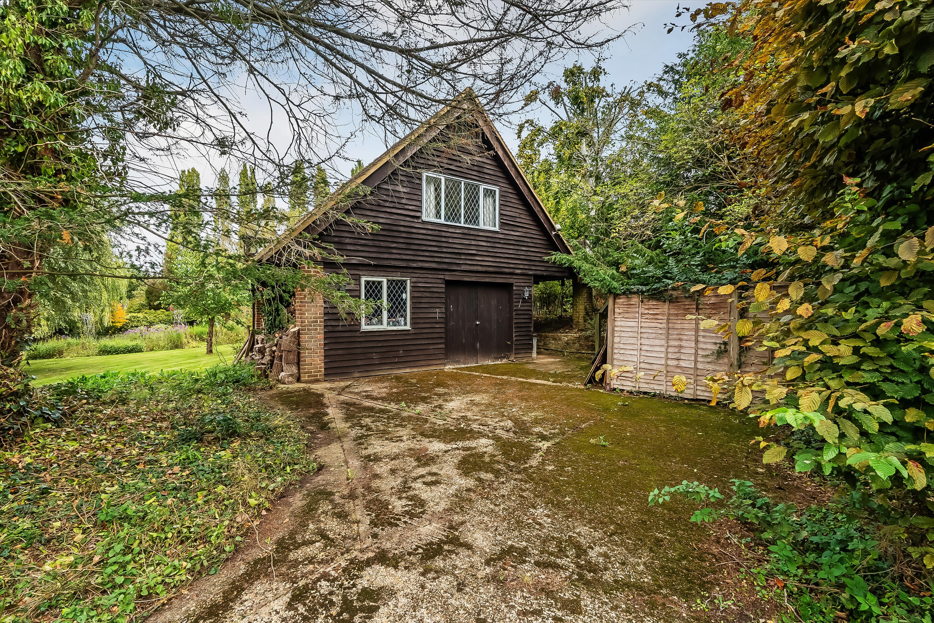 Ripley Lane, West Horsley, Surrey KT24 6JR