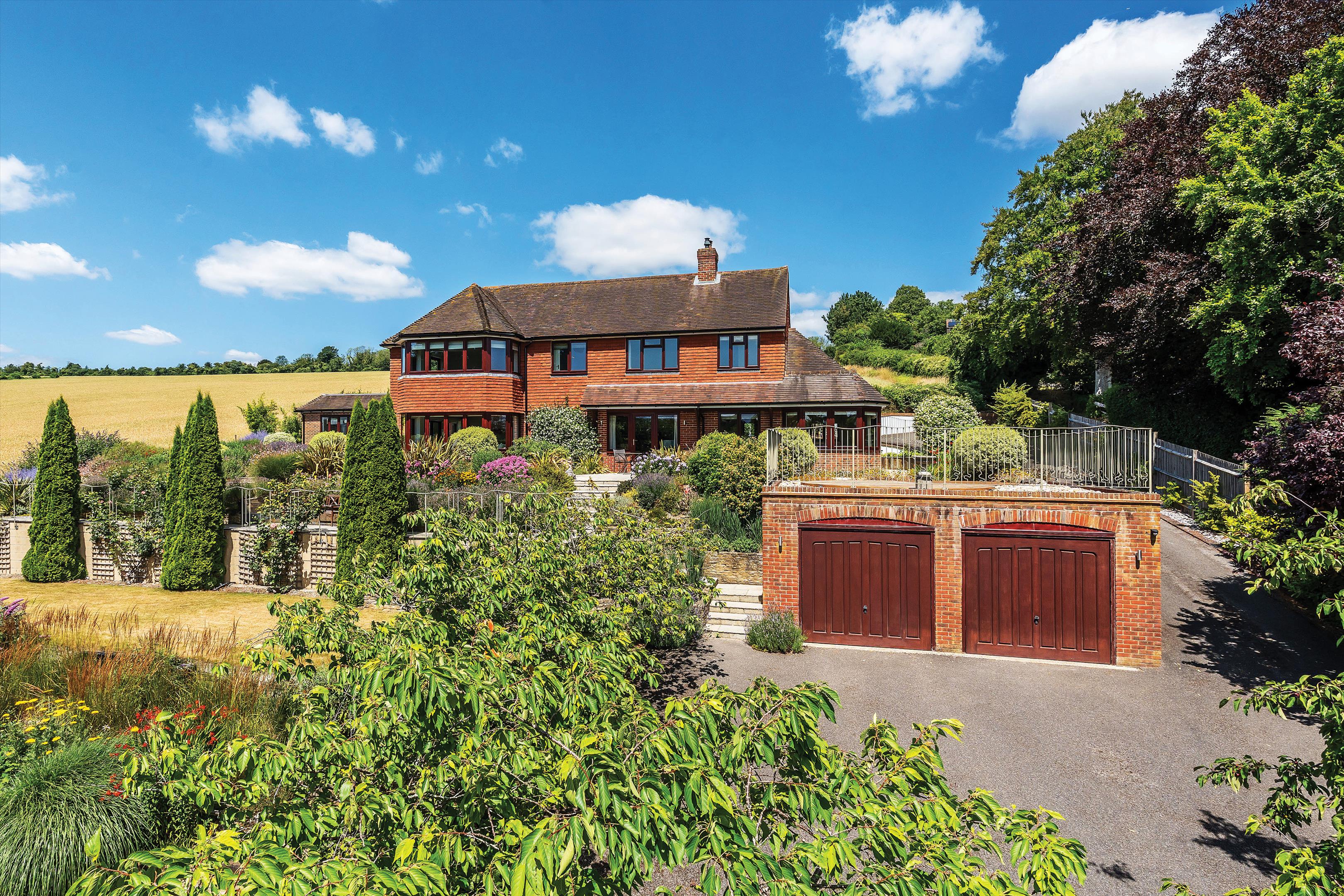 Guildown Road, Guildford, Surrey, GU2.