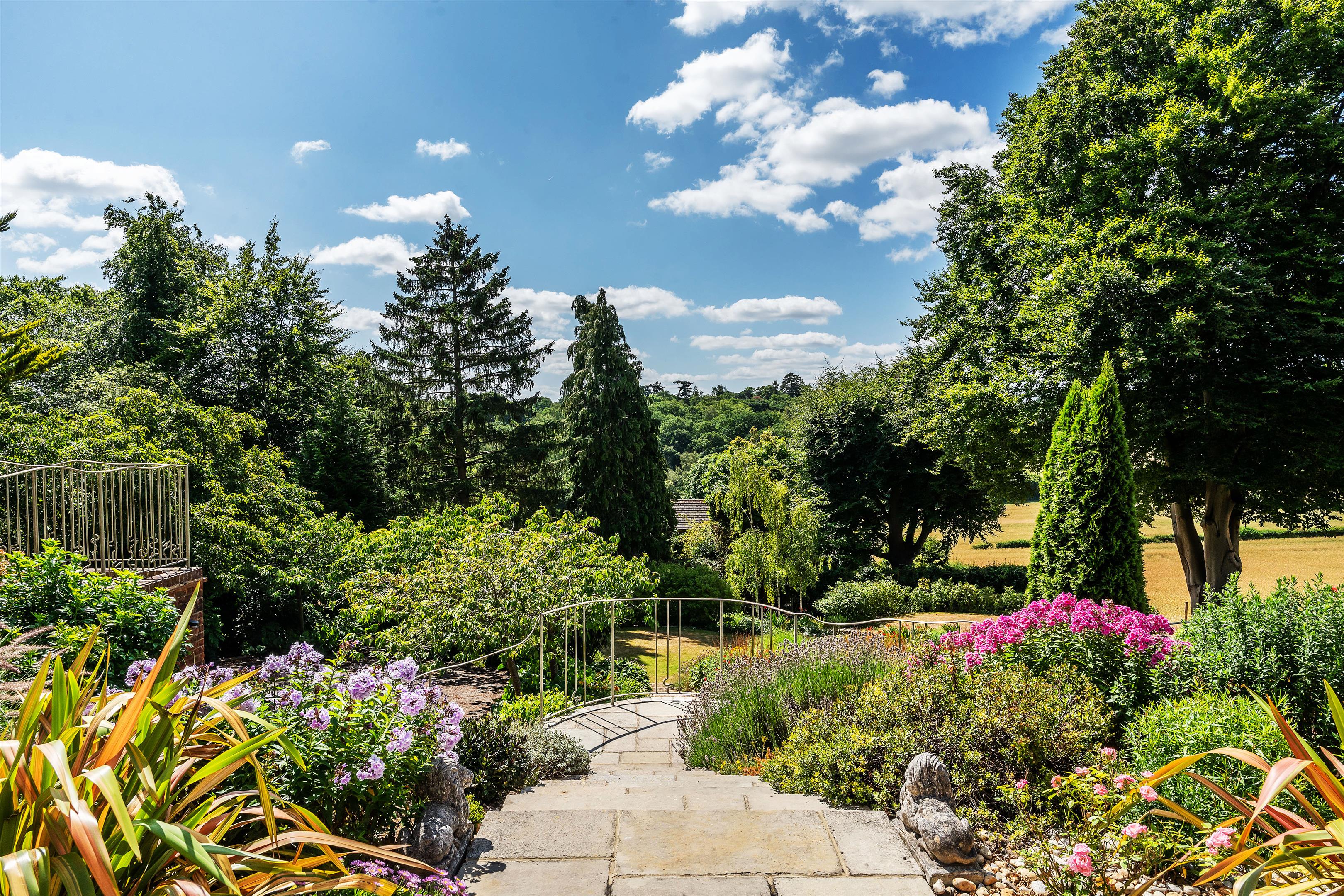 Guildown Road, Guildford, Surrey, GU2.