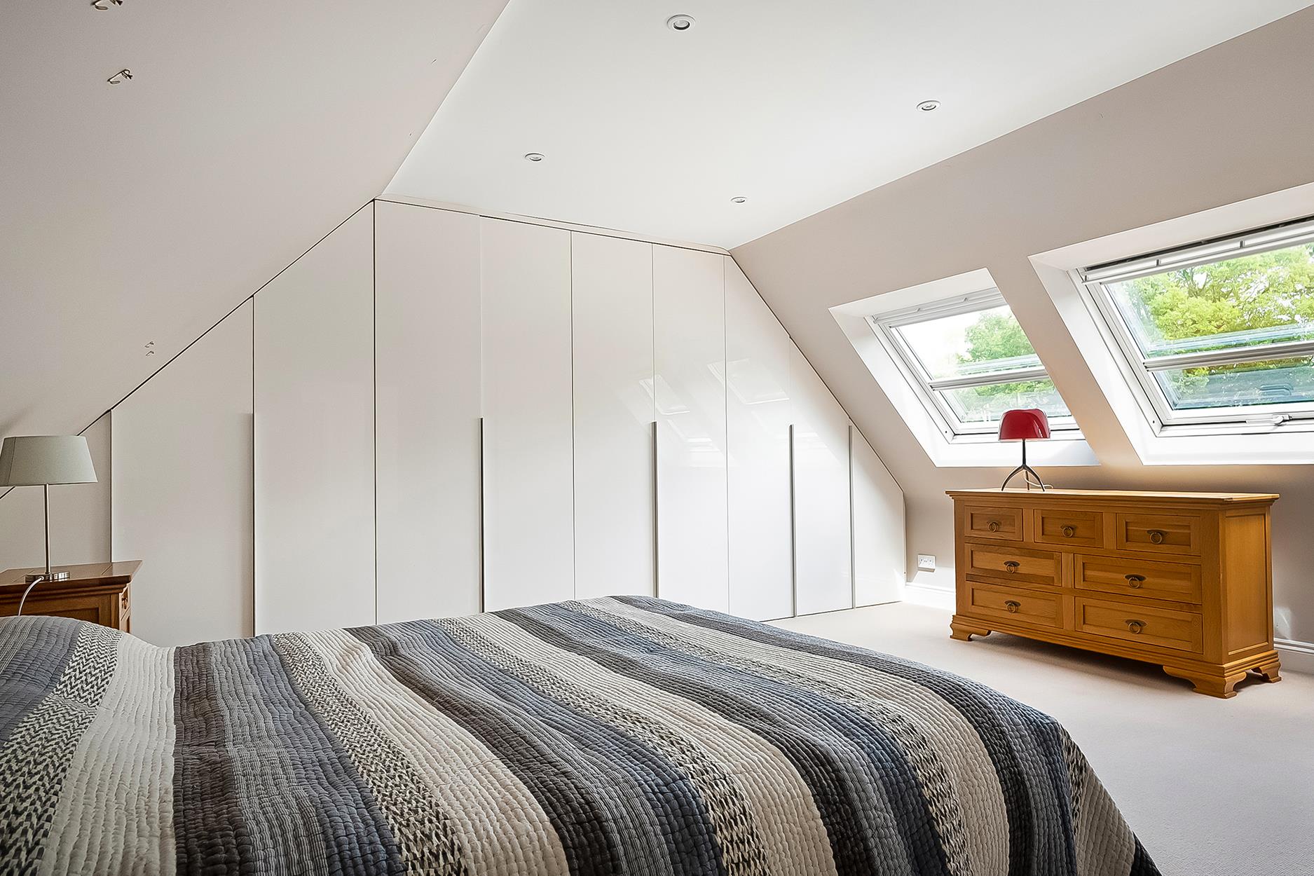 Pickhurst Road, Chiddingfold, Godalming, Surrey GU8