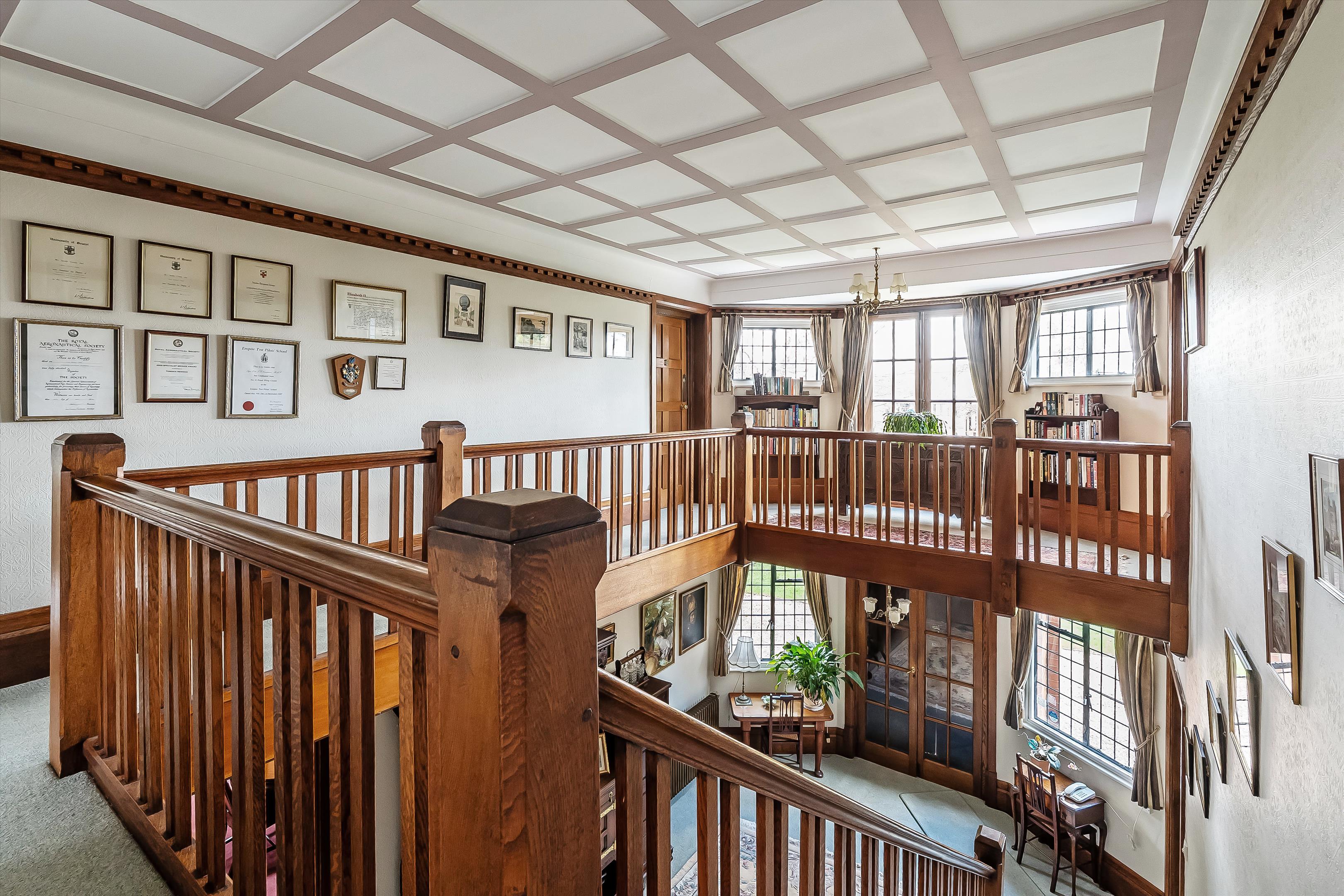 Abbotswood, Guildford, Surrey, GU1.