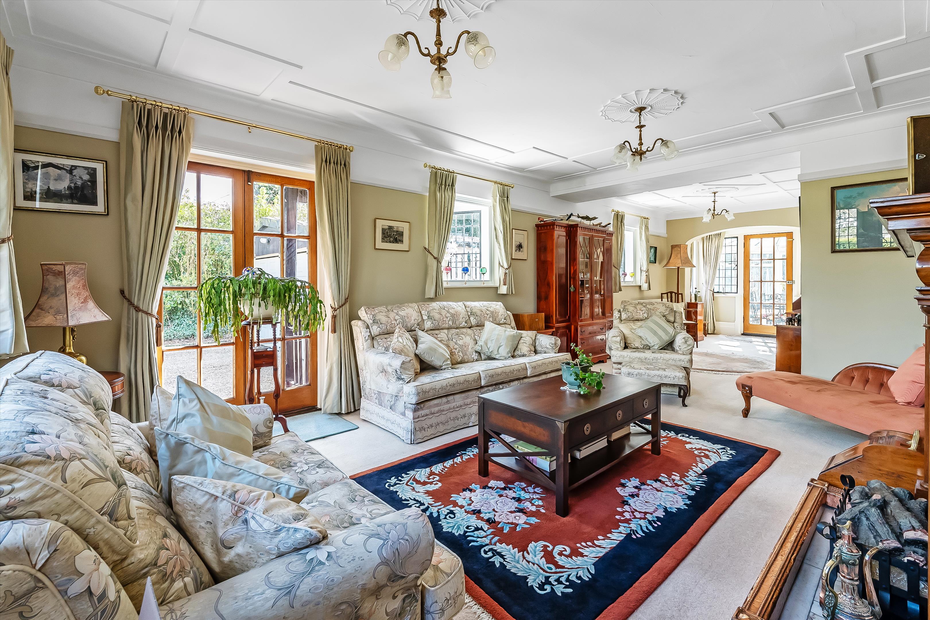 Abbotswood, Guildford, Surrey, GU1.