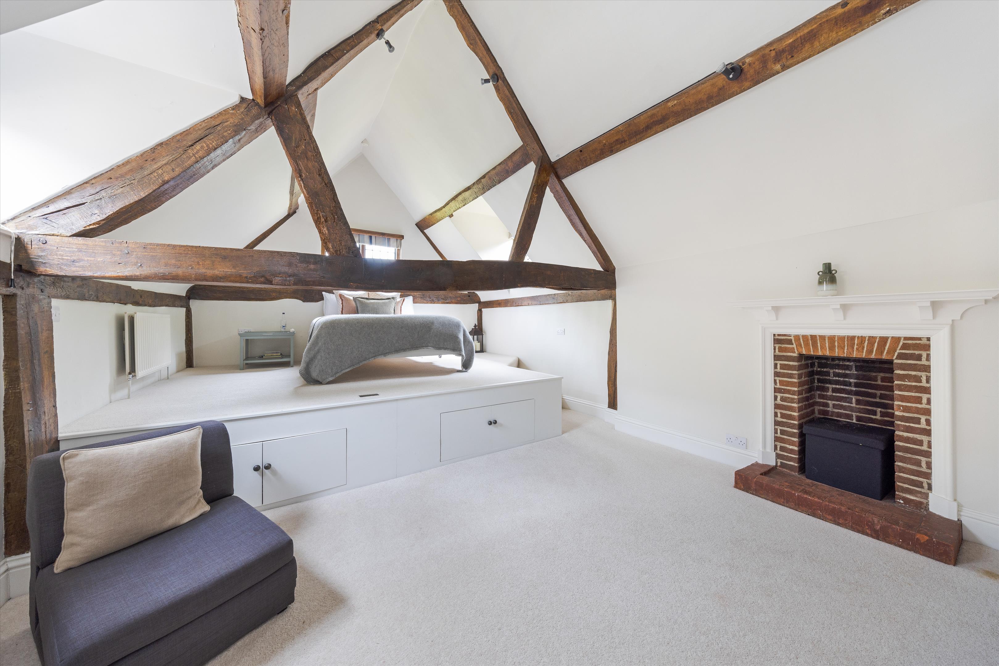 Enton, Godalming, Surrey, GU8