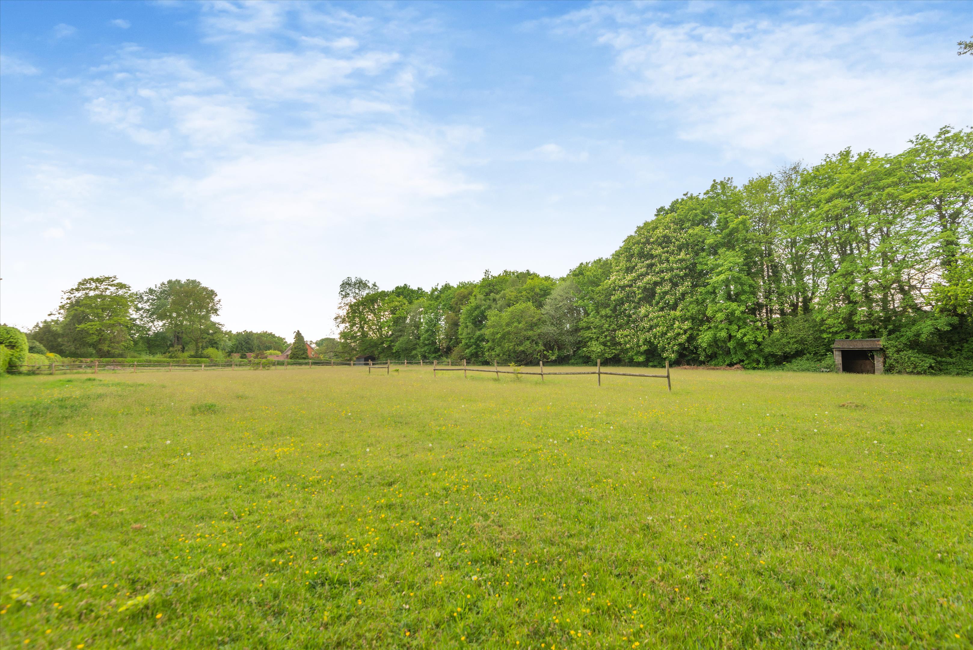 Franksfield, Peaslake, Guildford, Surrey, GU5