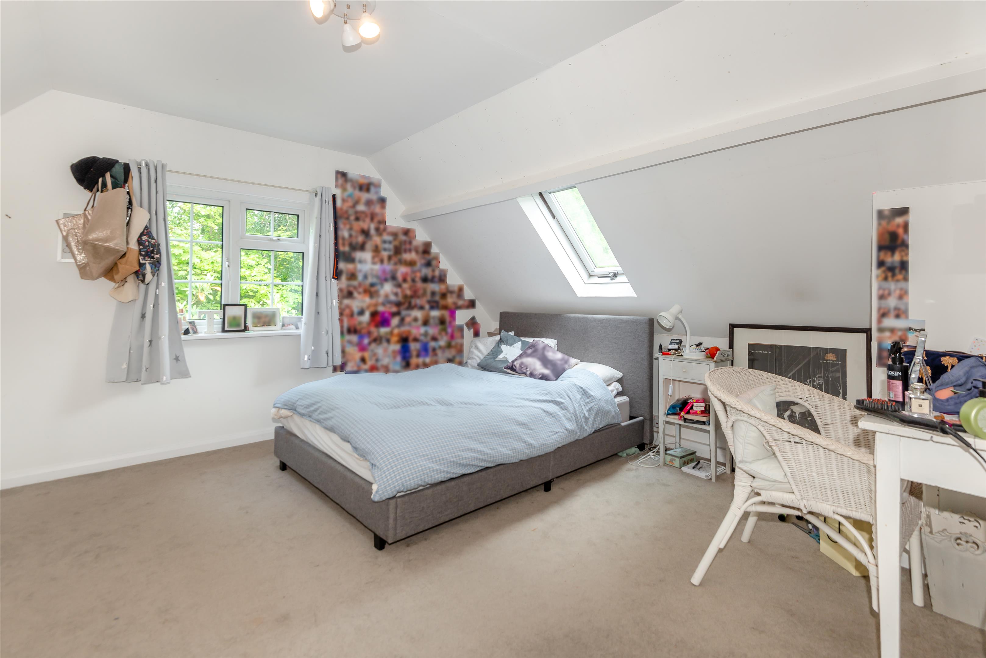 Franksfield, Peaslake, Guildford, Surrey, GU5
