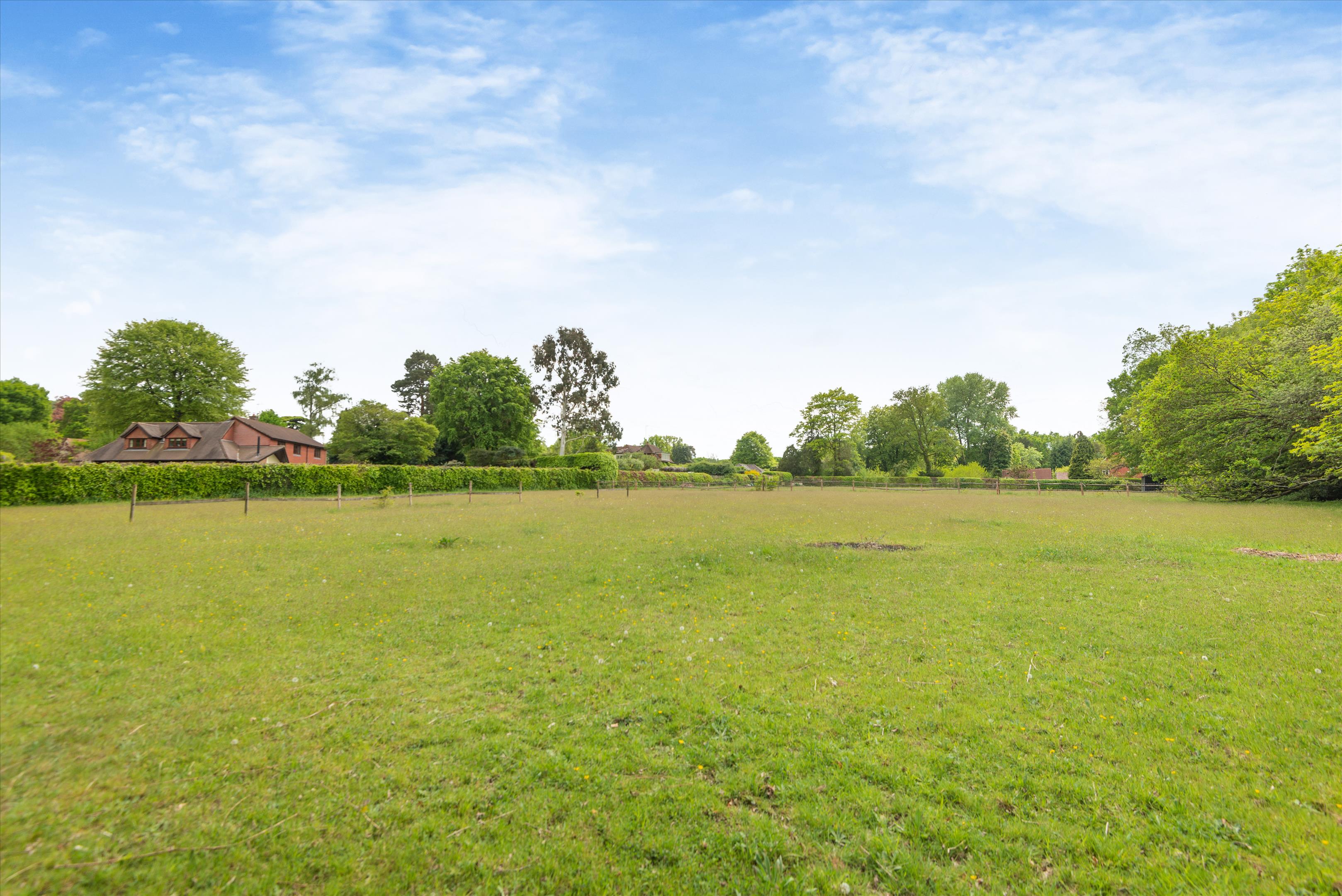 Franksfield, Peaslake, Guildford, Surrey, GU5