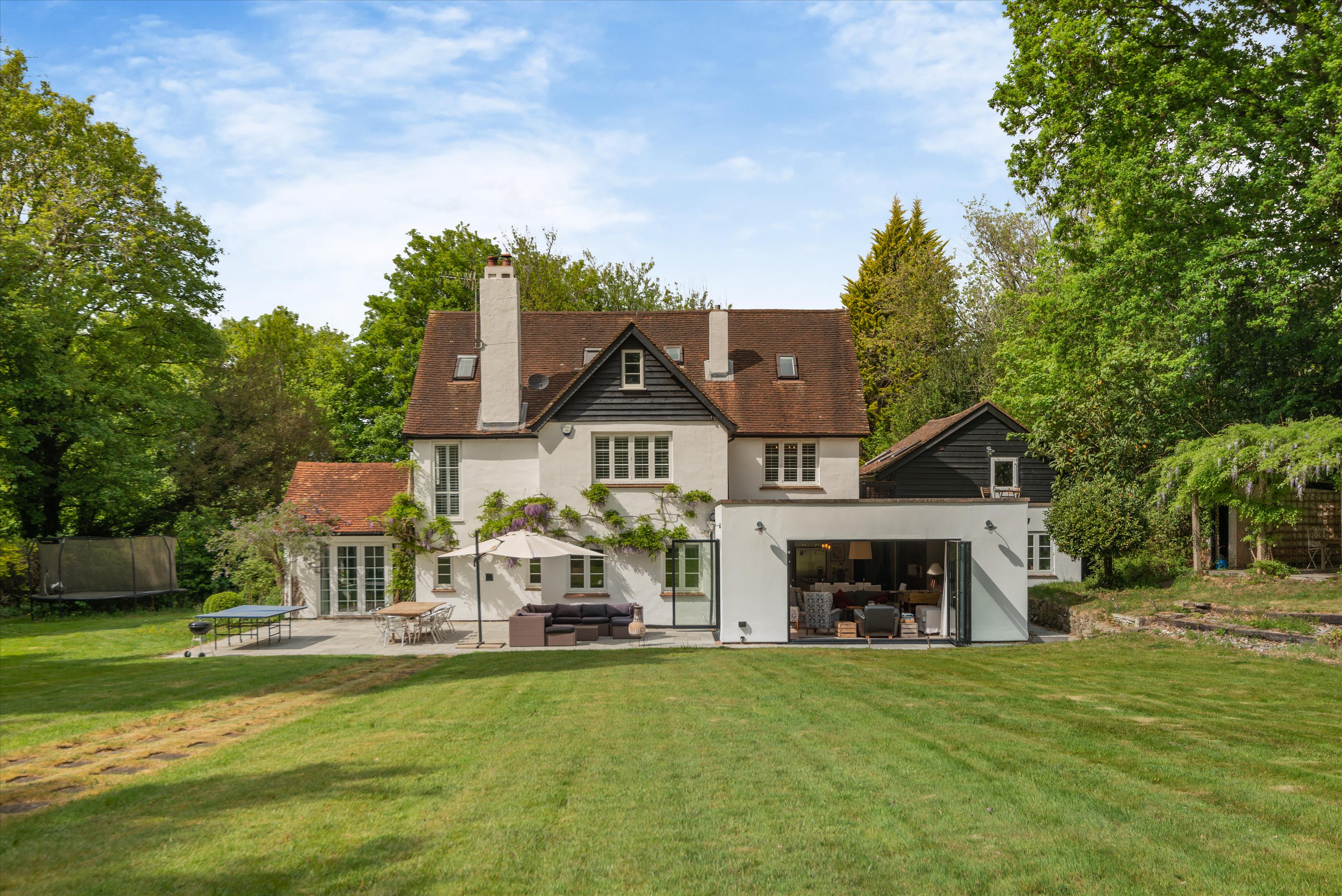 Franksfield, Peaslake, Guildford, Surrey, GU5