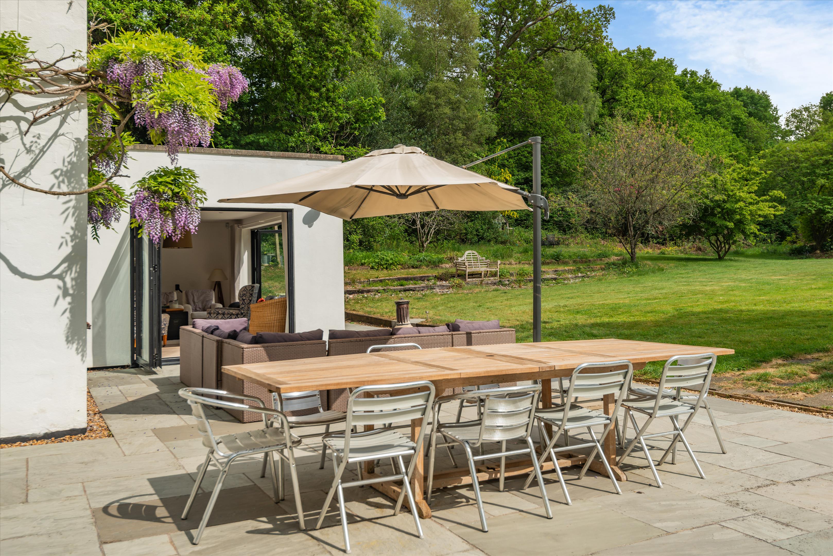 Franksfield, Peaslake, Guildford, Surrey, GU5