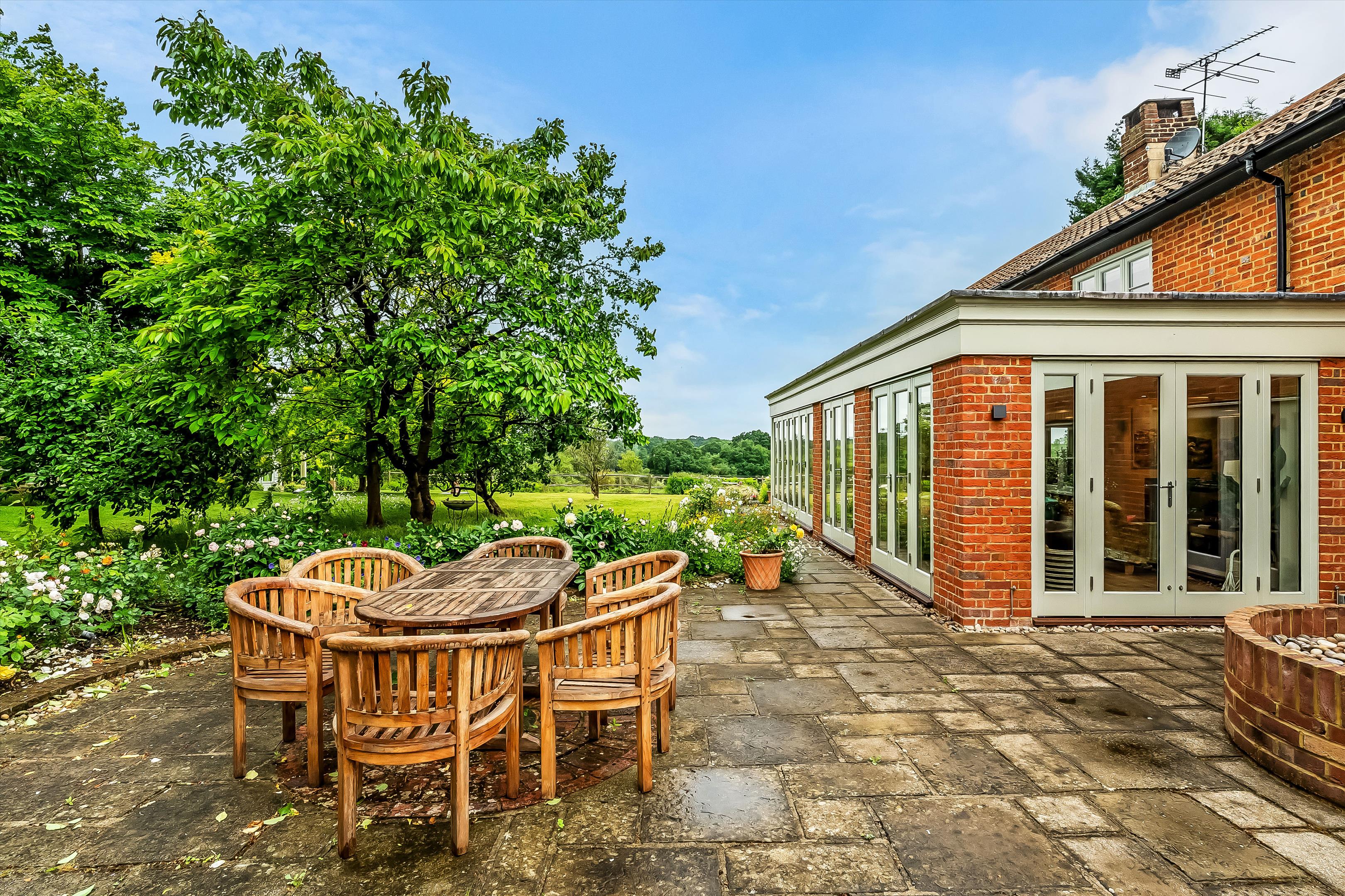 The Street, West Clandon, Guildford, Surrey, GU4 7TD