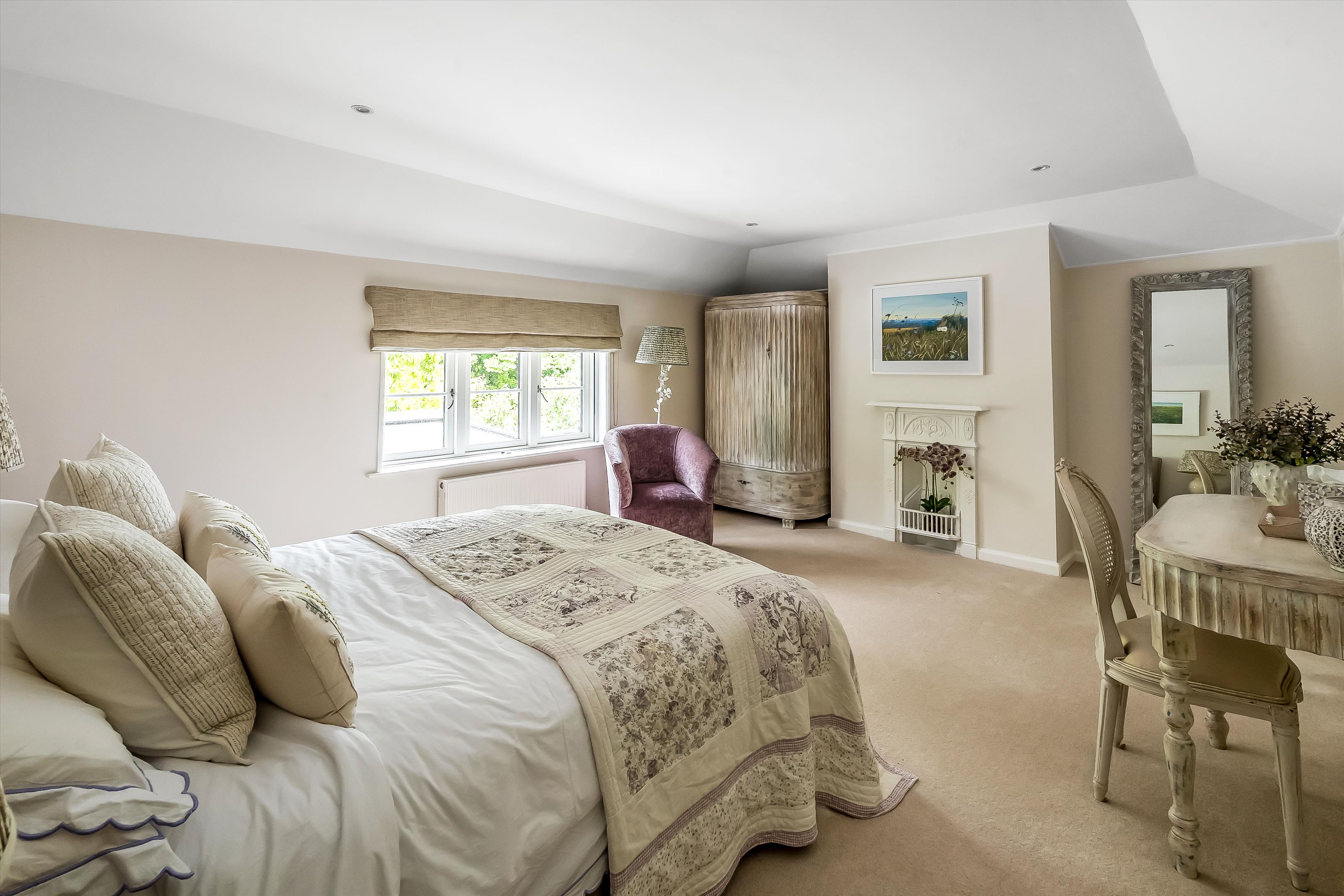 The Street, West Clandon, Guildford, Surrey, GU4 7TD