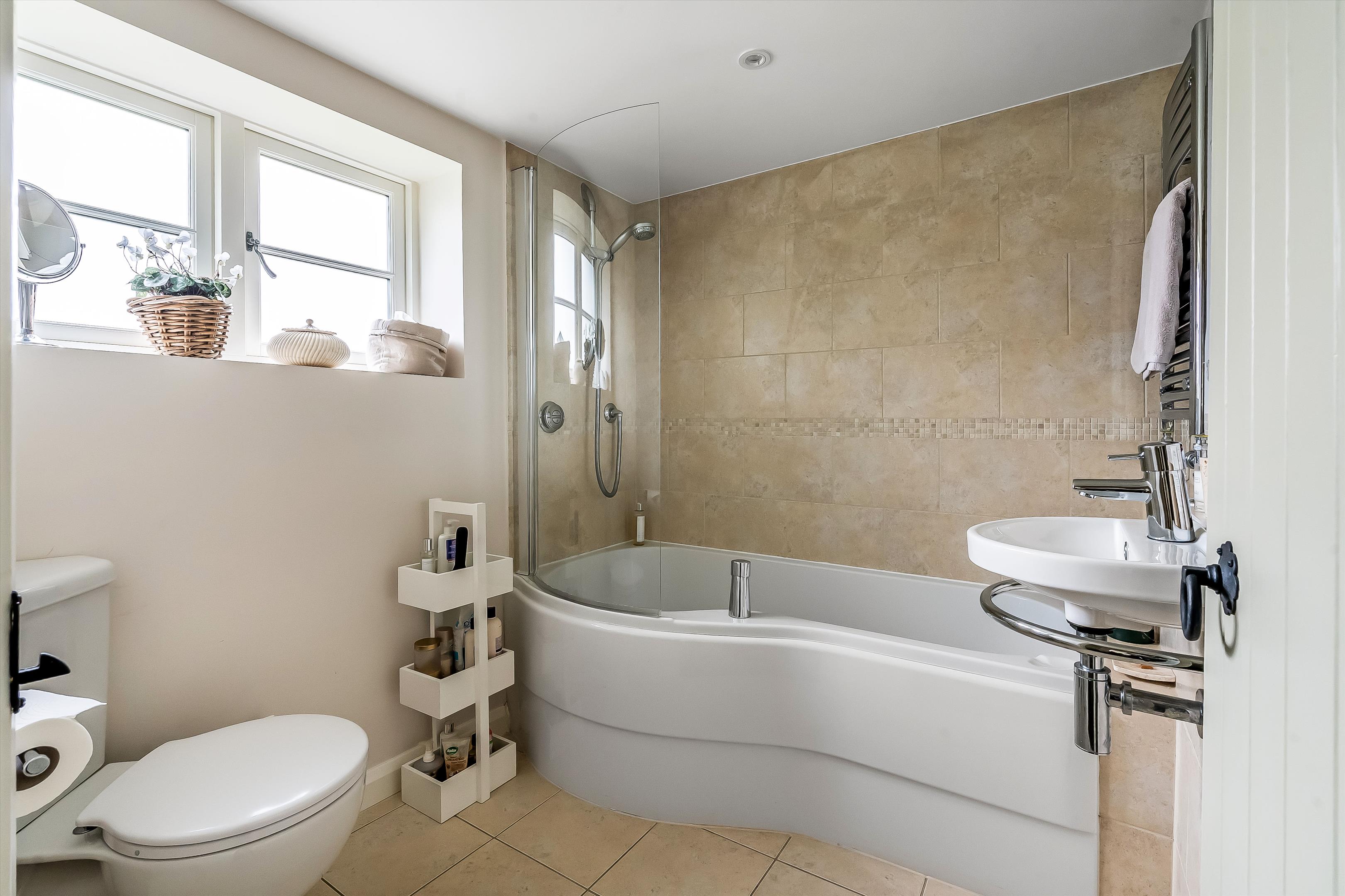 The Street, West Clandon, Guildford, Surrey, GU4 7TD
