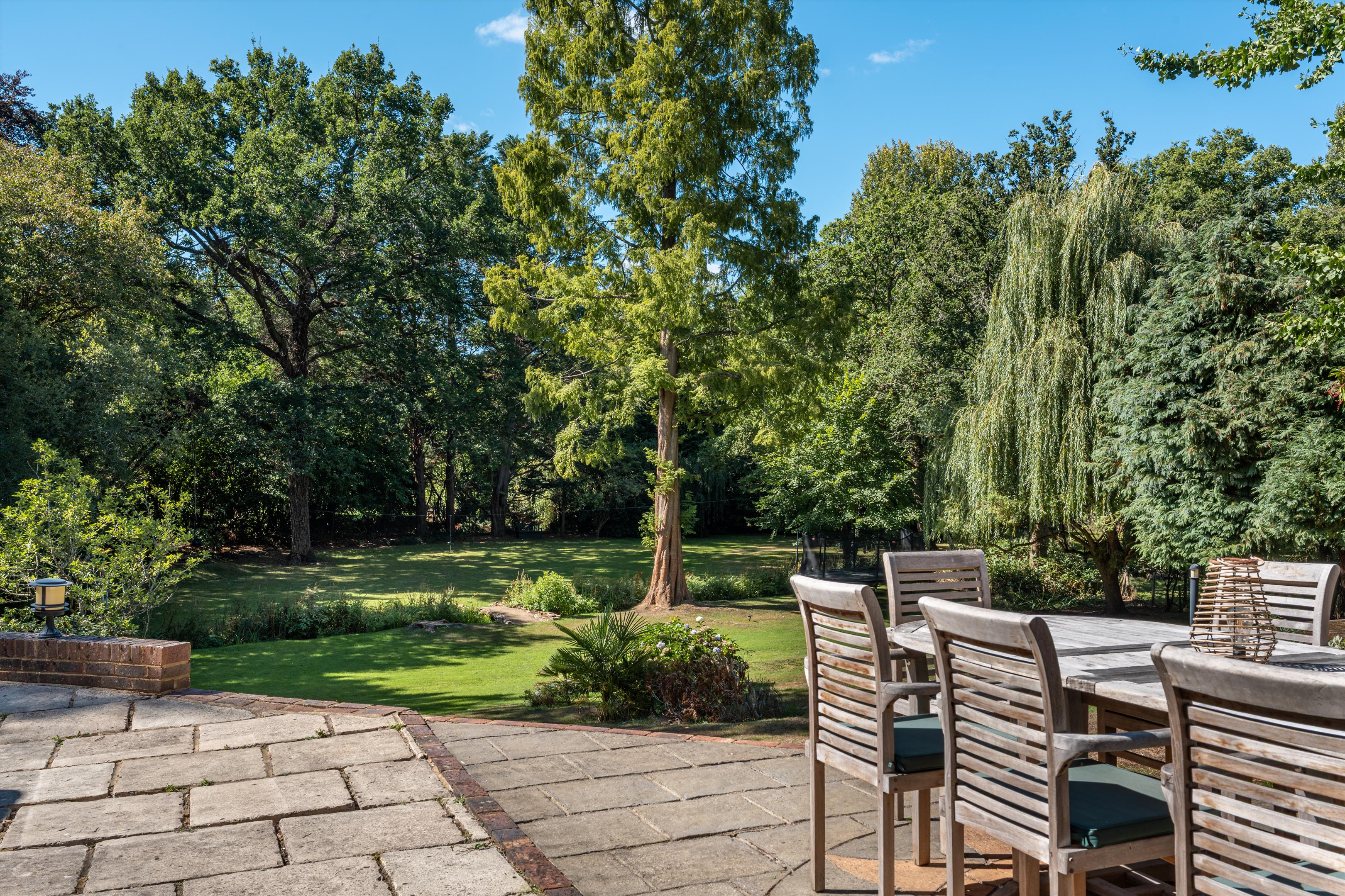 Bracken Close, Wonersh, Guildford, Surrey GU5.